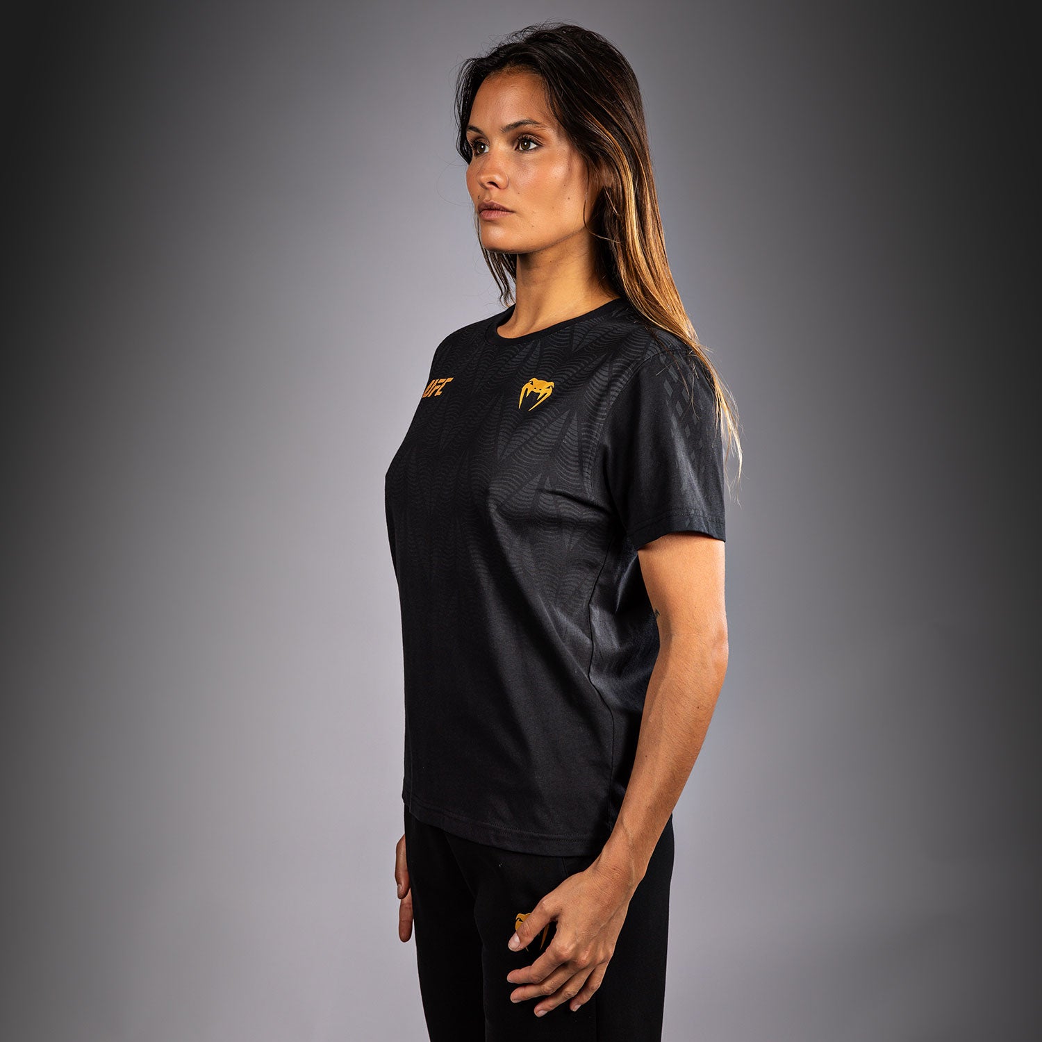 venum-ufc-zenith-by-venum-replica-t-shirt-damen-champion image 2