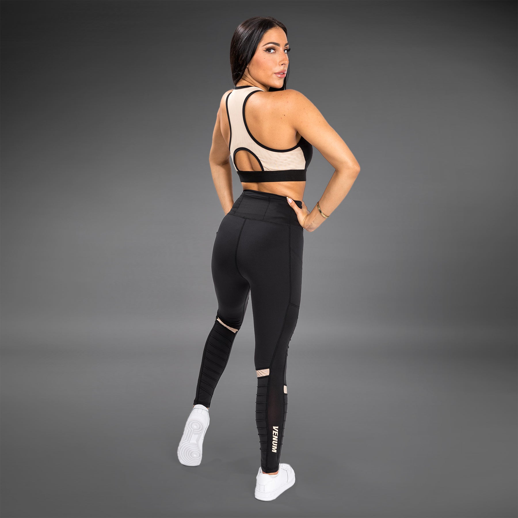 venum-moto-leggings-damen-schwarz-sand image 4