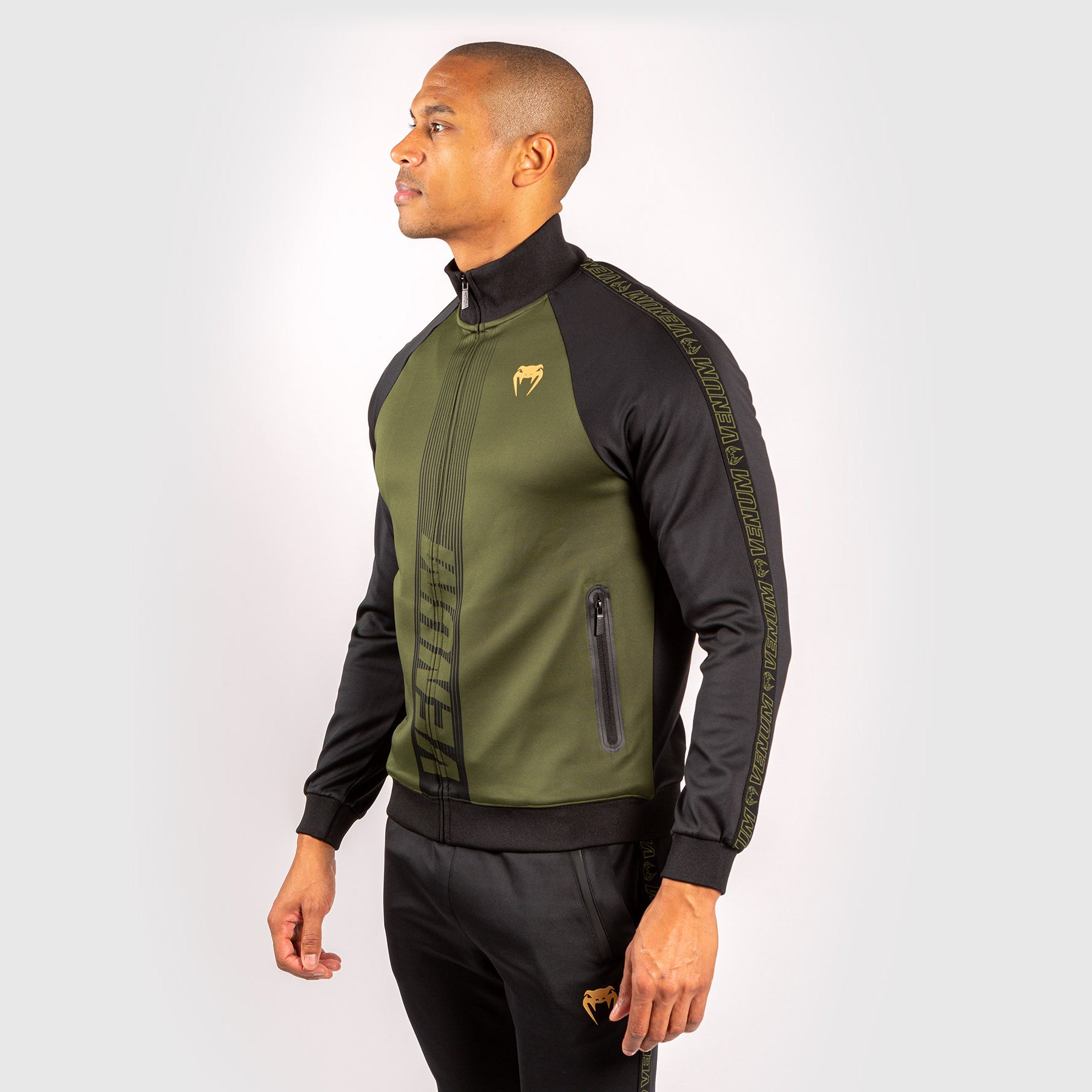 venum-club-212-track-jacket-khaki-schwarz-herren image 2