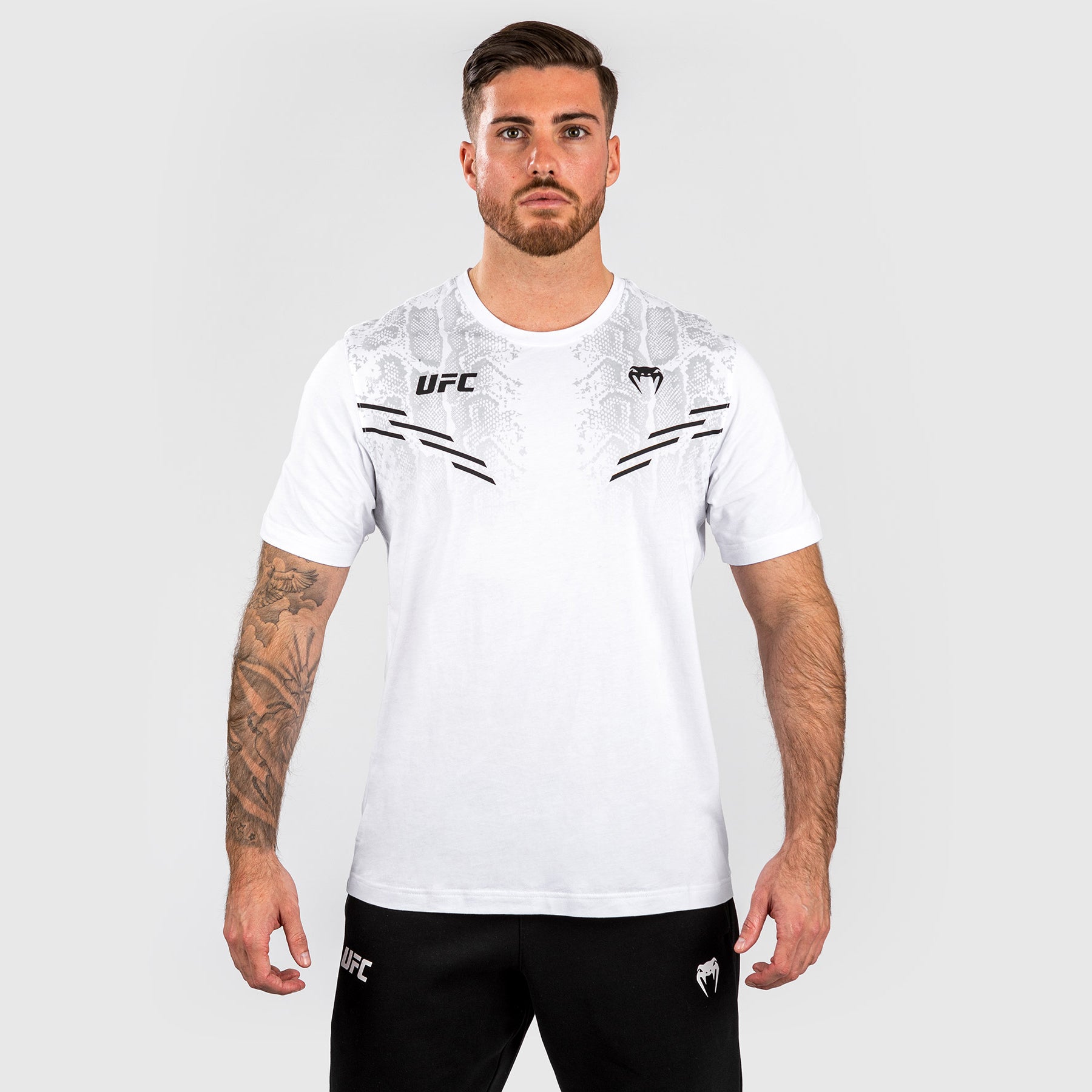 ufc-adrenaline-by-venum-replica-kurzarm-t-shirt-herren-wei image 7