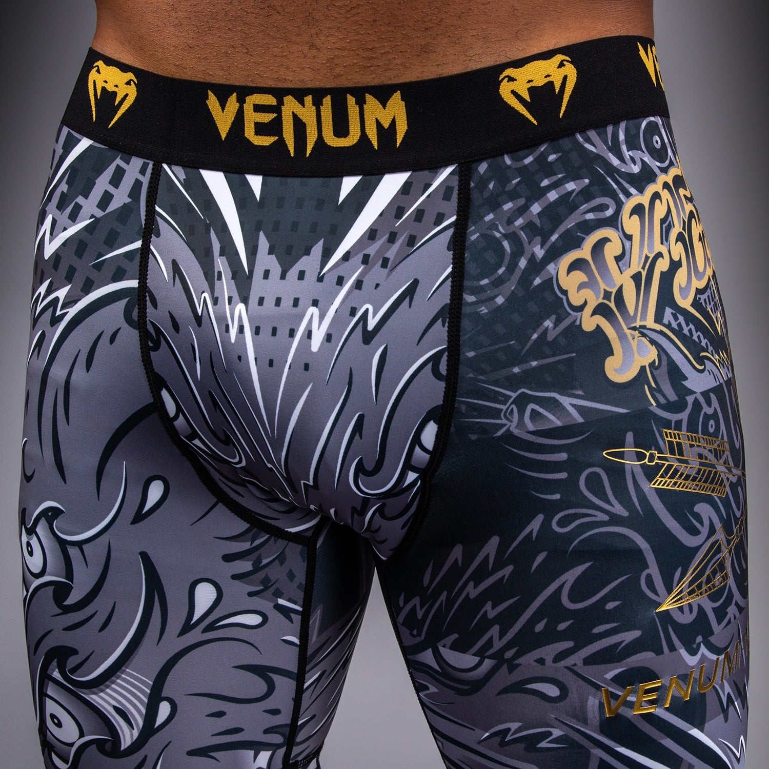 venum-wolf-atak-kompressionsshort-schwarz-grau image 5