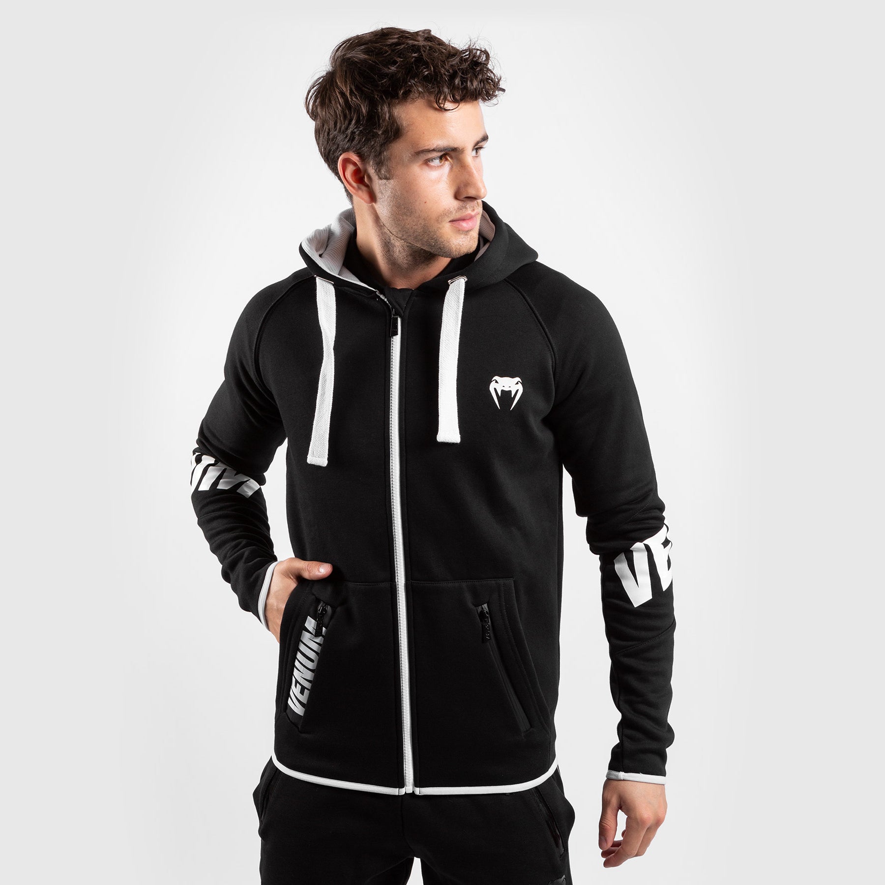 venum-contender-3-0-hoody-herren-schwarz image 1
