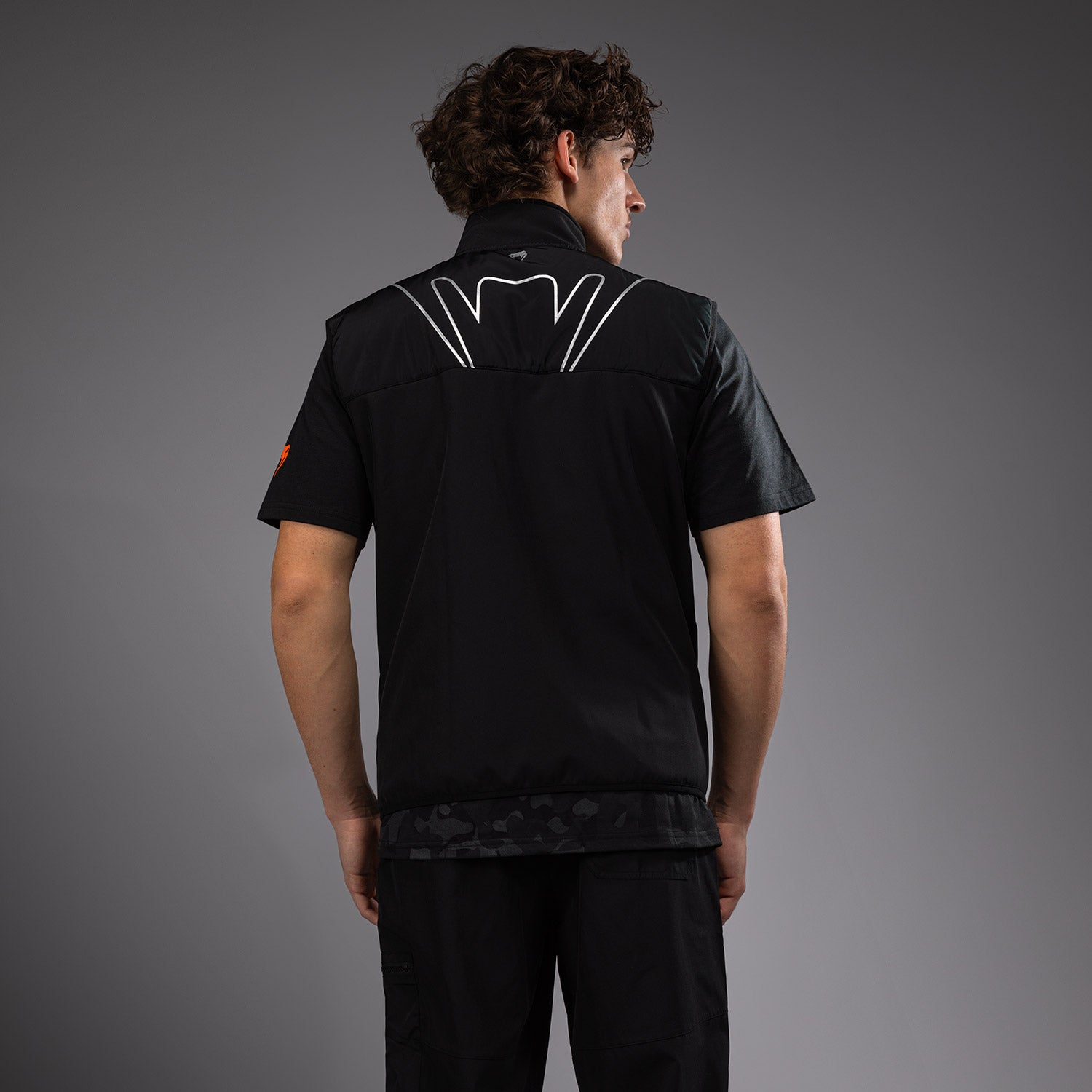 venum-paddock-softshell-weste-kurzarm-schwarz image 3