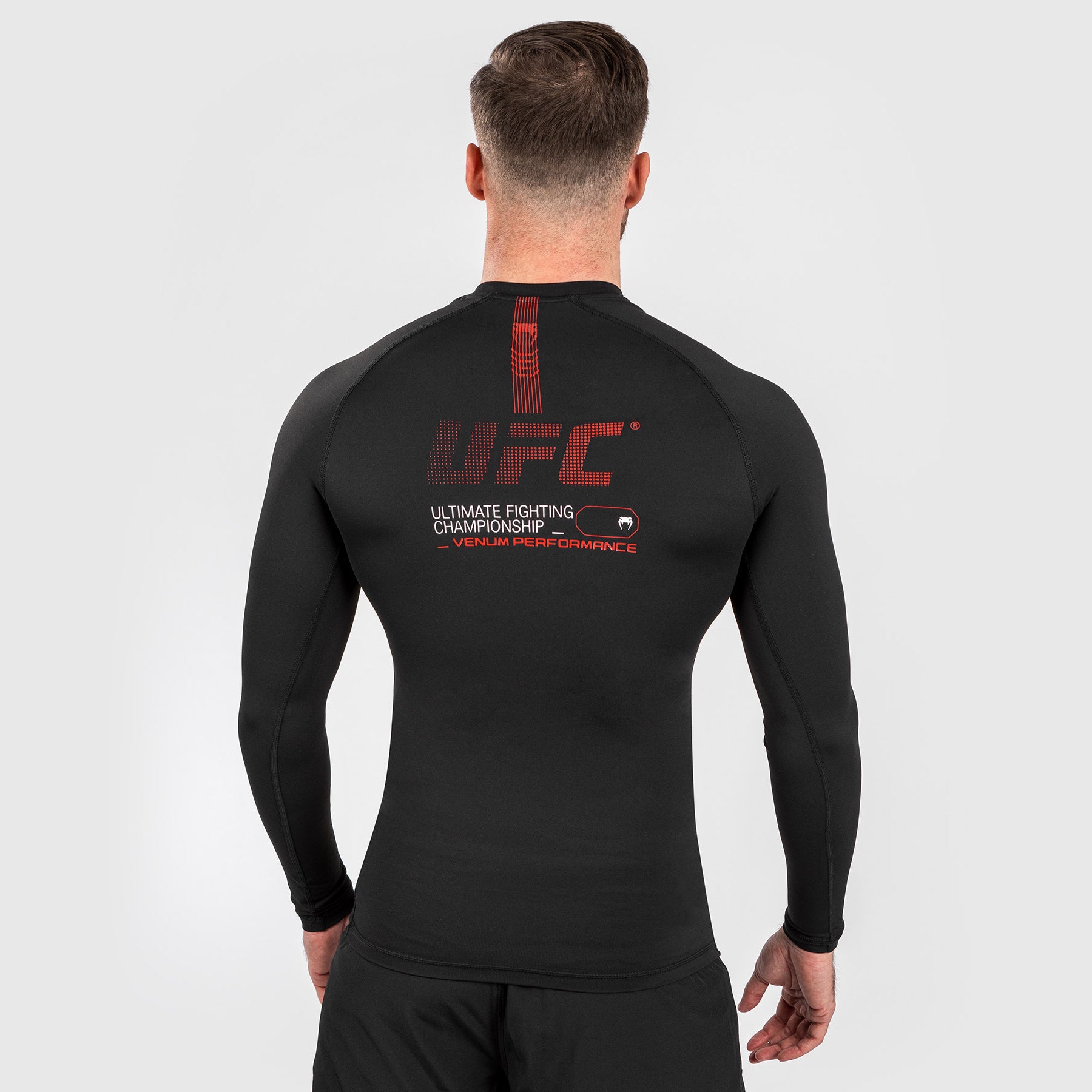 ufc-adrenaline-by-venum-fight-week-performance-rashguard-langarm-herren-schwarz image 2