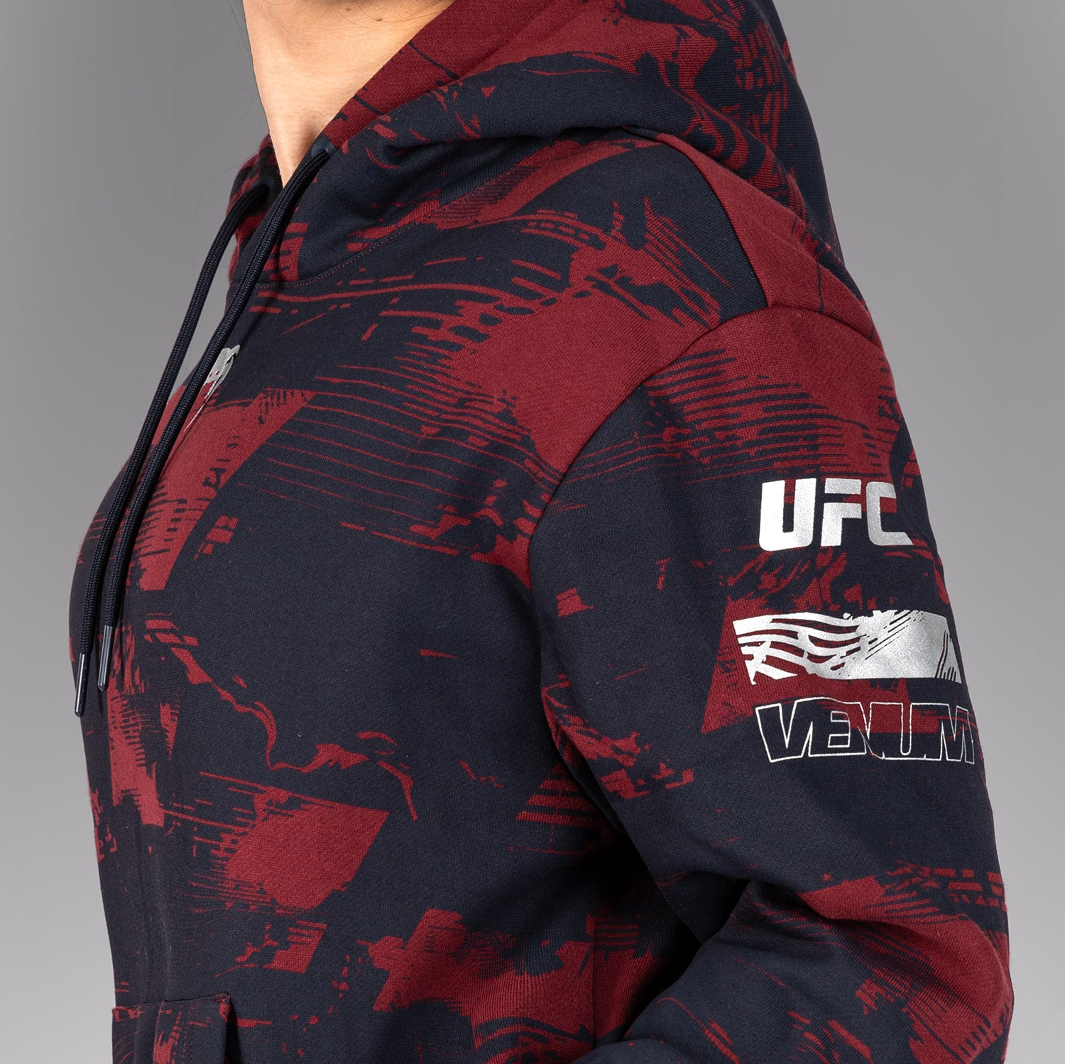 ufc-zenith-by-venum-authentic-fight-week-hoodie-damen-marineblau-burgunderrot-si image 5