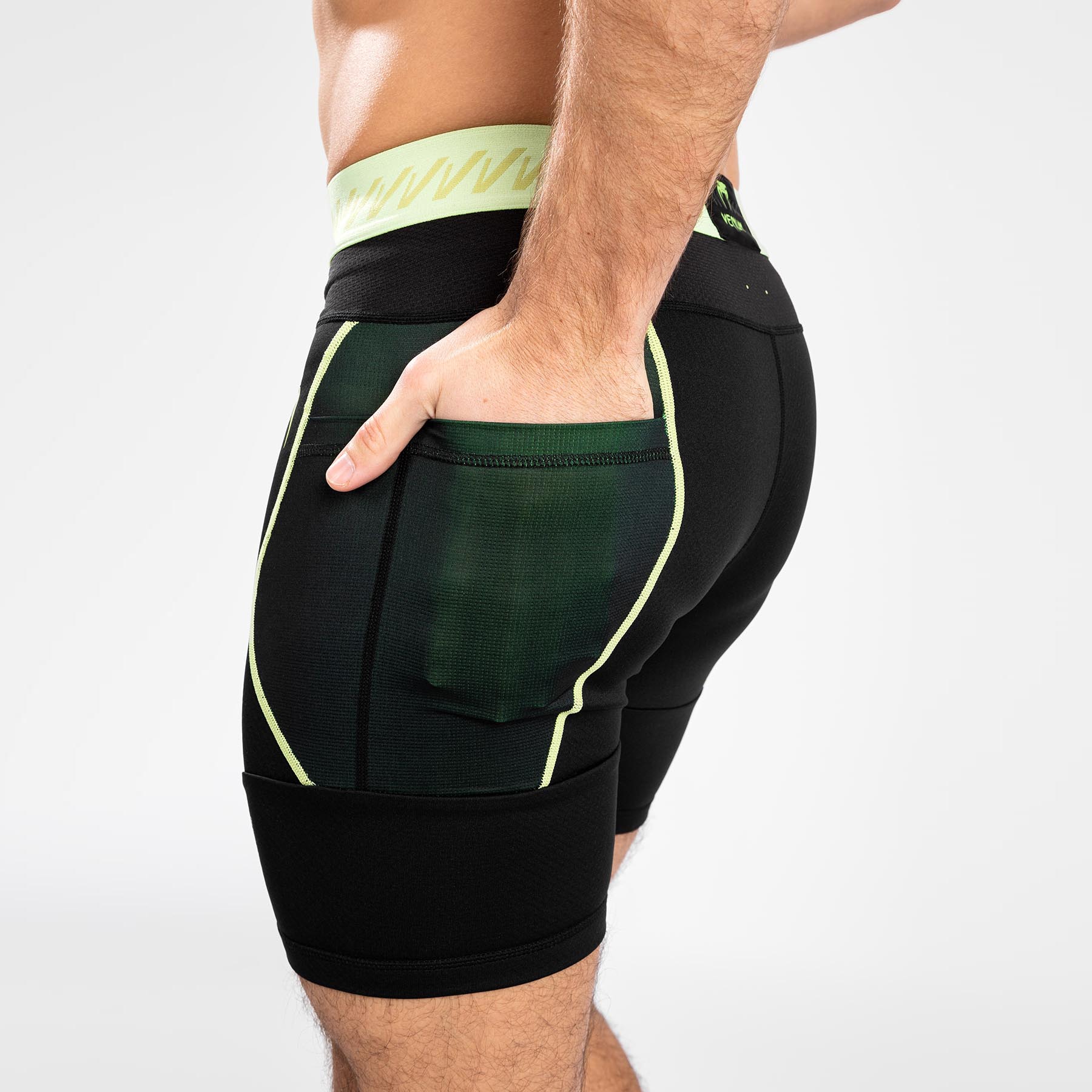 venum-fusion-2-0-vale-tudo-shorts-herren-schwarz-gelb image 5
