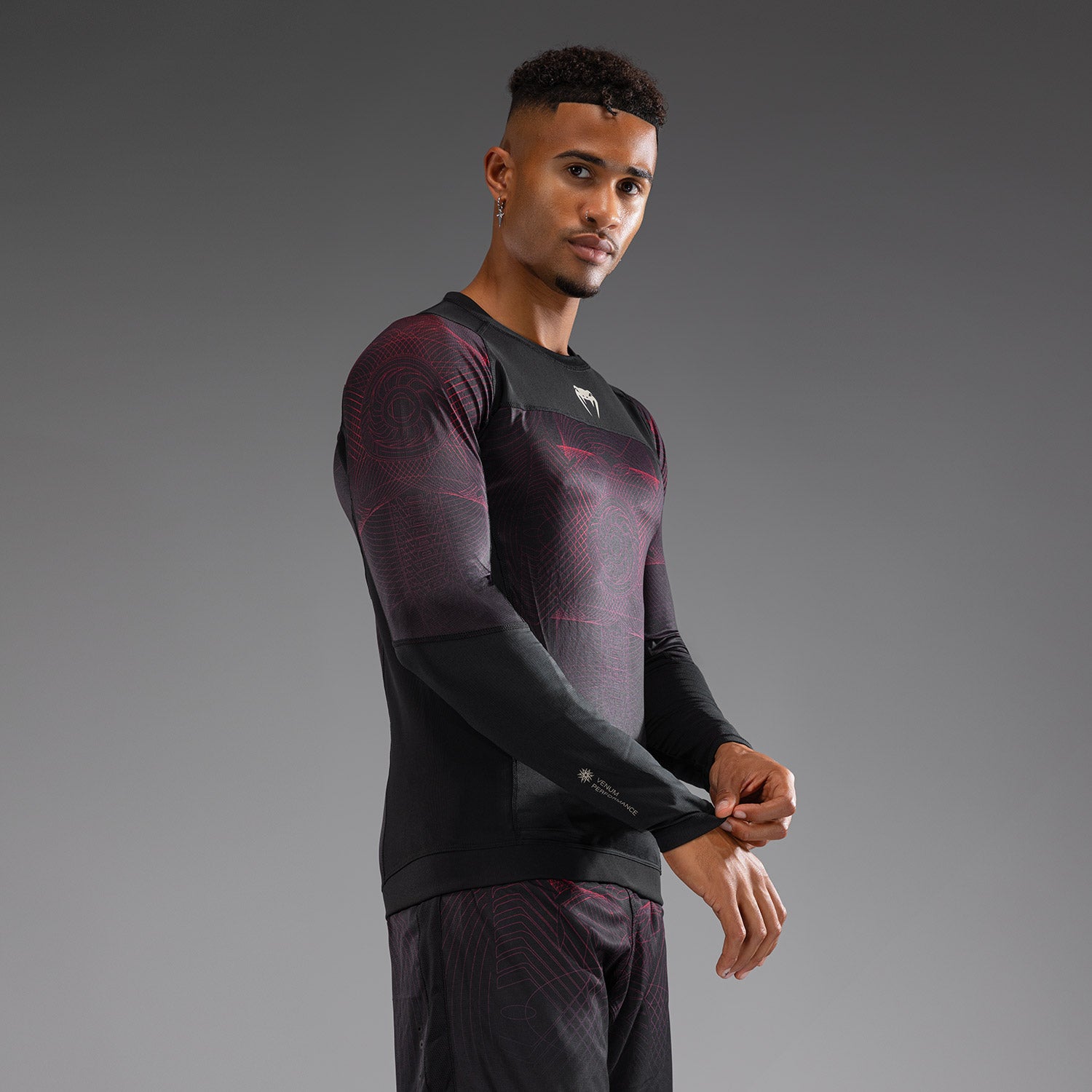 venum-g-fit-air-herren-langarm-rashguard-tiefschwarz-feuerrot image 4