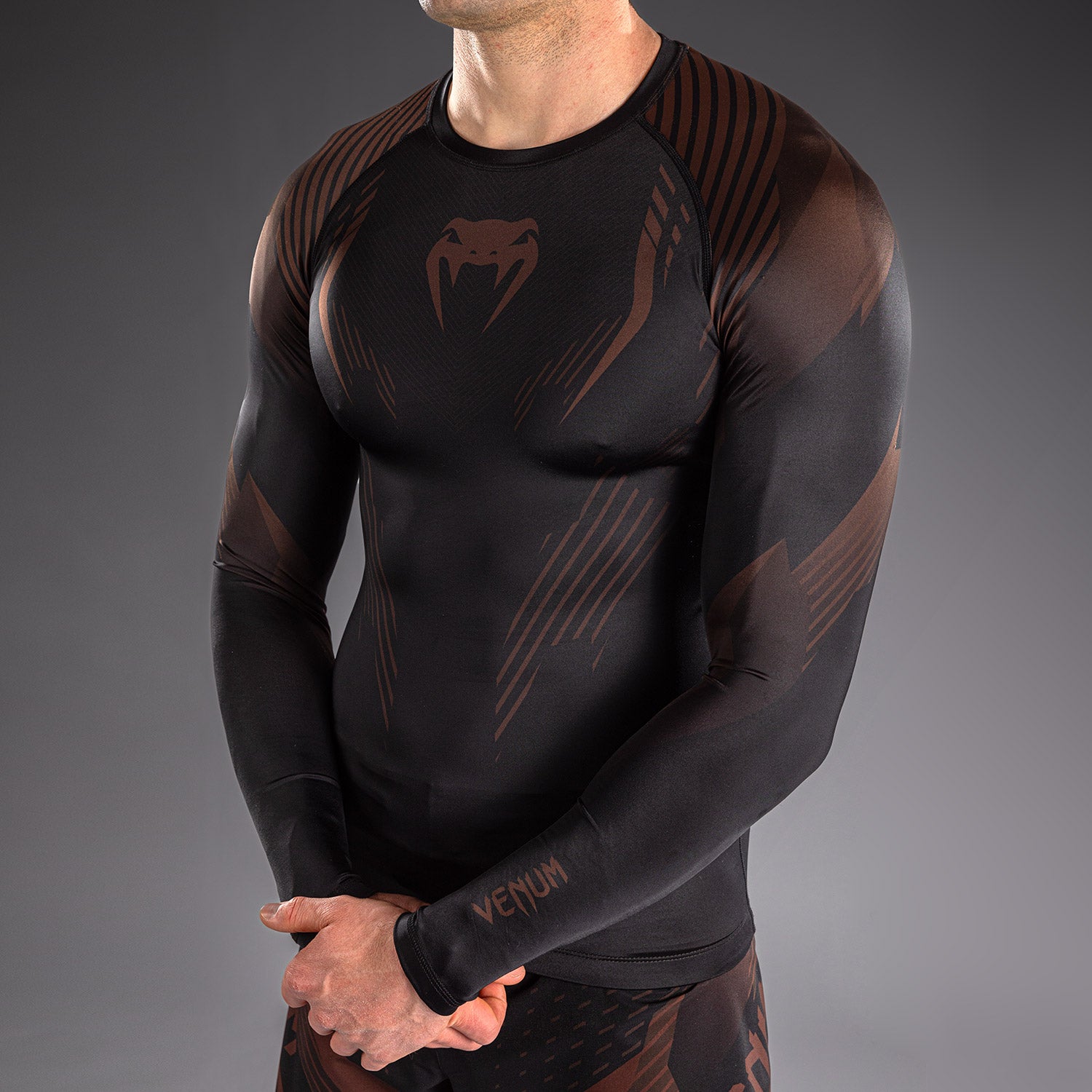 venum-no-gi-6-0-langarm-rashguard-herren-schwarz-braun image 6