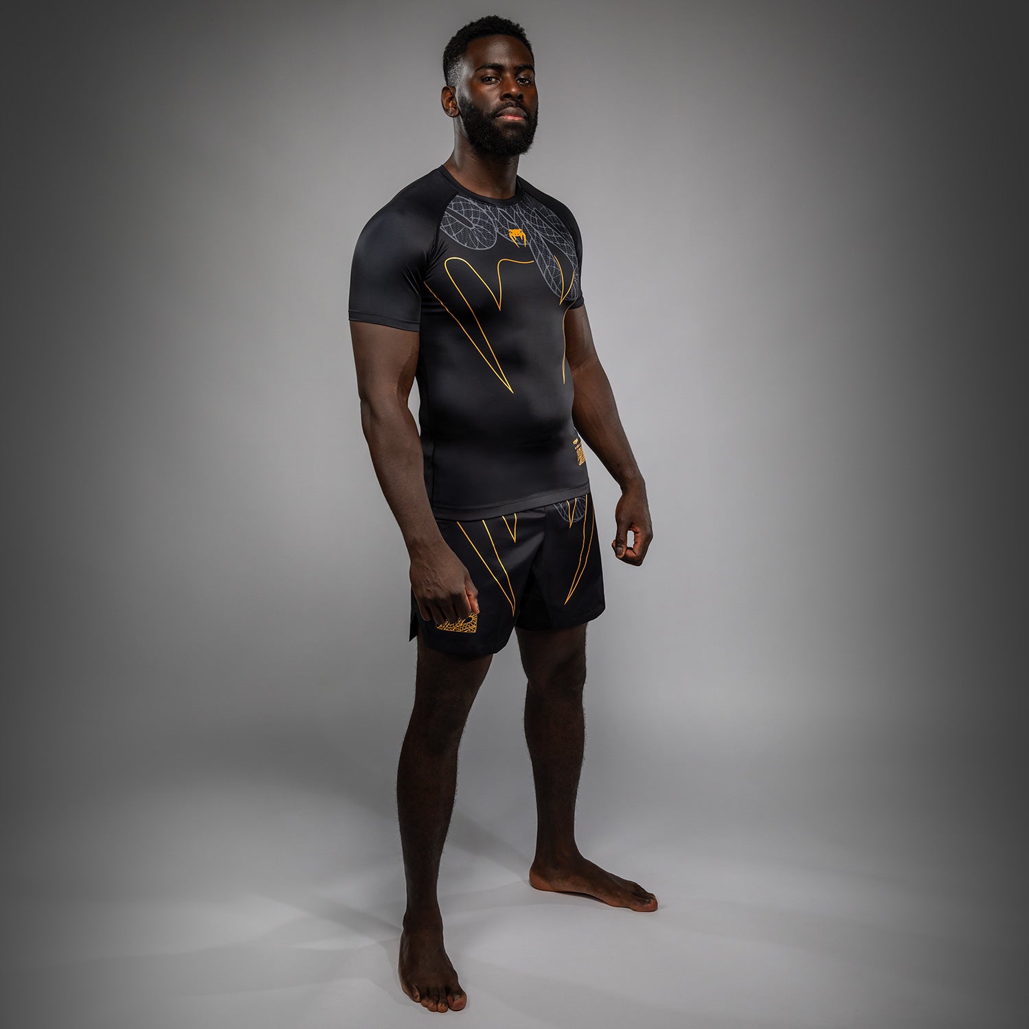 venum-serpenti-kurzarm-rashguard-schwarz-silber-gold-herren image 4