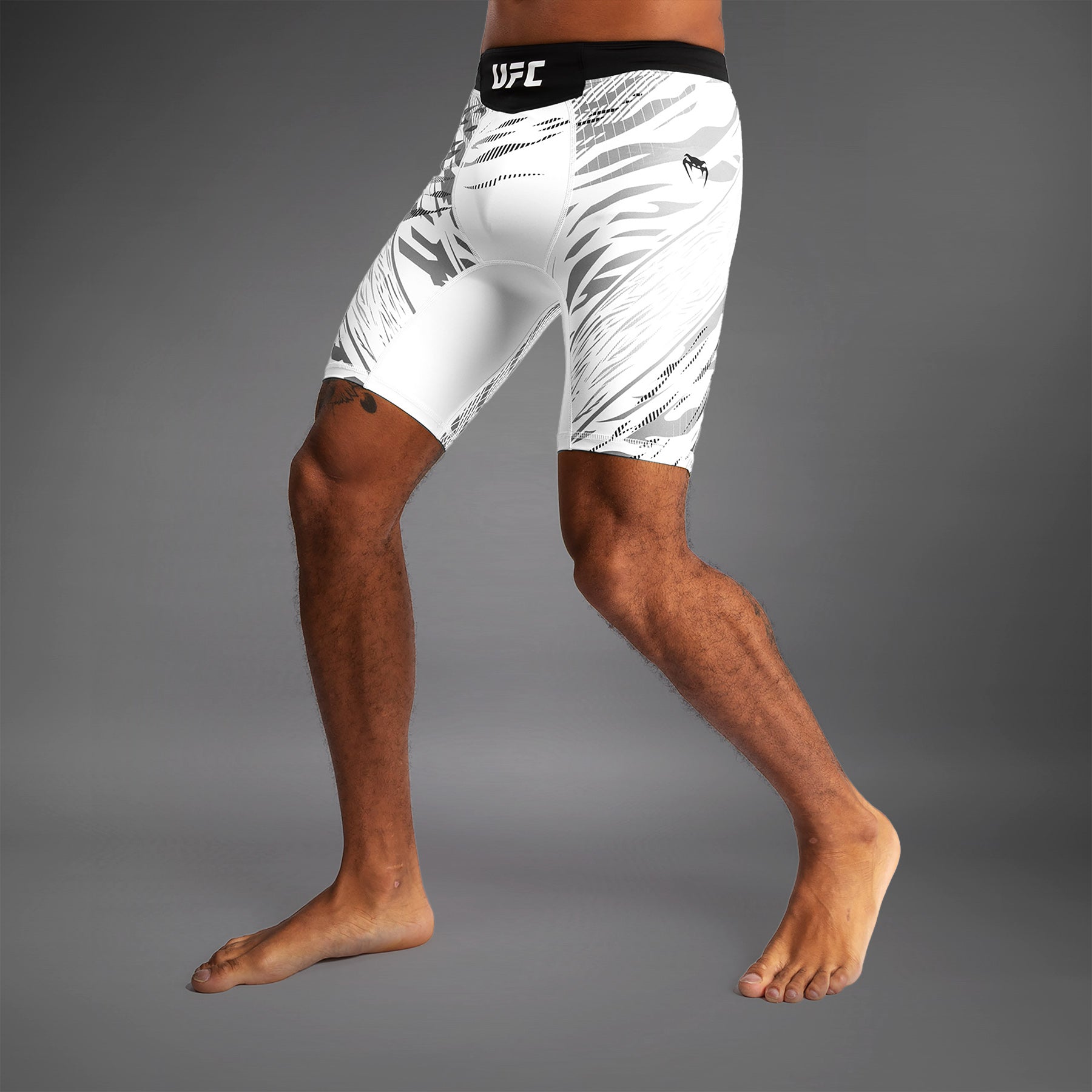 ufc-fusion-by-venum-authentic-fight-night-herren-vale-tudo-short-wei image 7