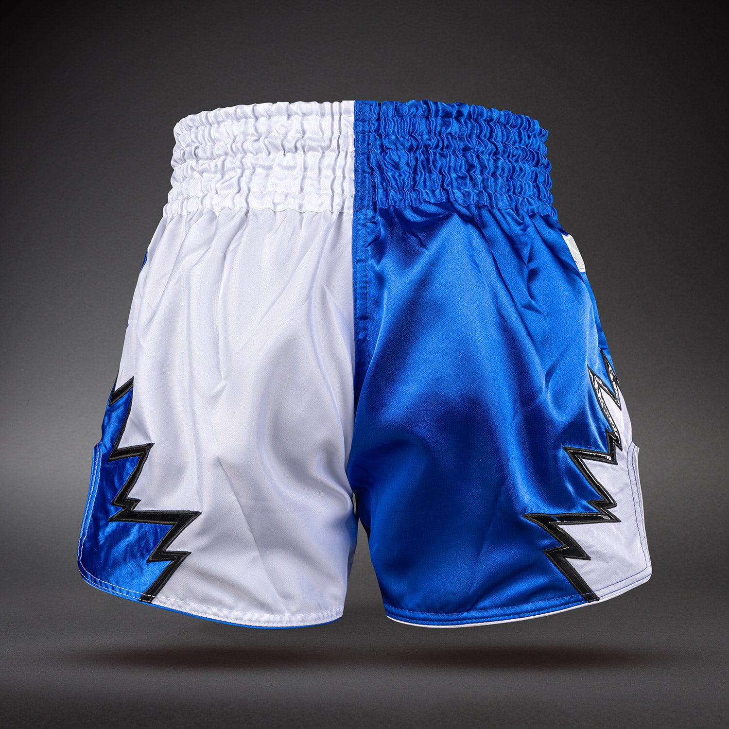 venum-inferno-2-0-muay-thai-shorts-wei-blau image 3