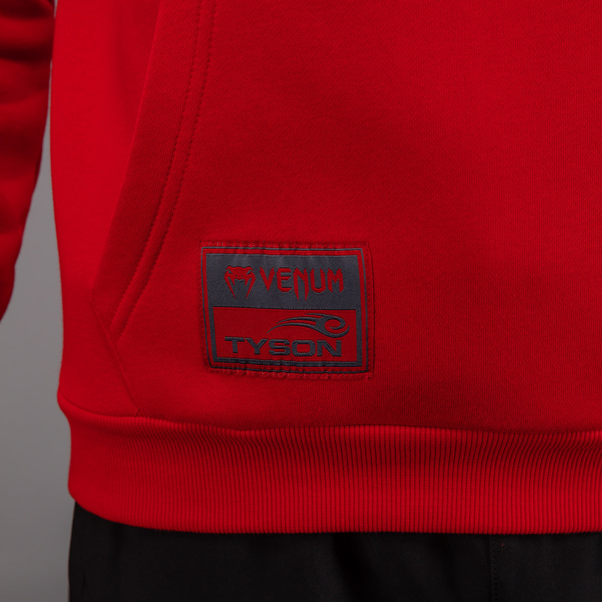 venum-x-mike-tyson-tiger-hoodie-intensivrot-tiefschwarz image 8