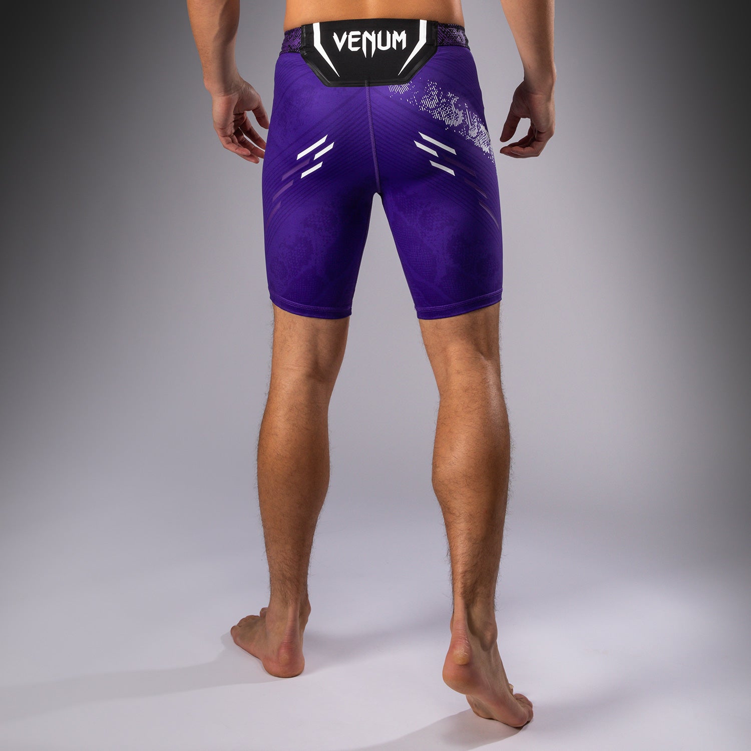 ufc-adrenaline-by-venum-authentic-fight-night-vale-tudo-short-herren-lila image 2