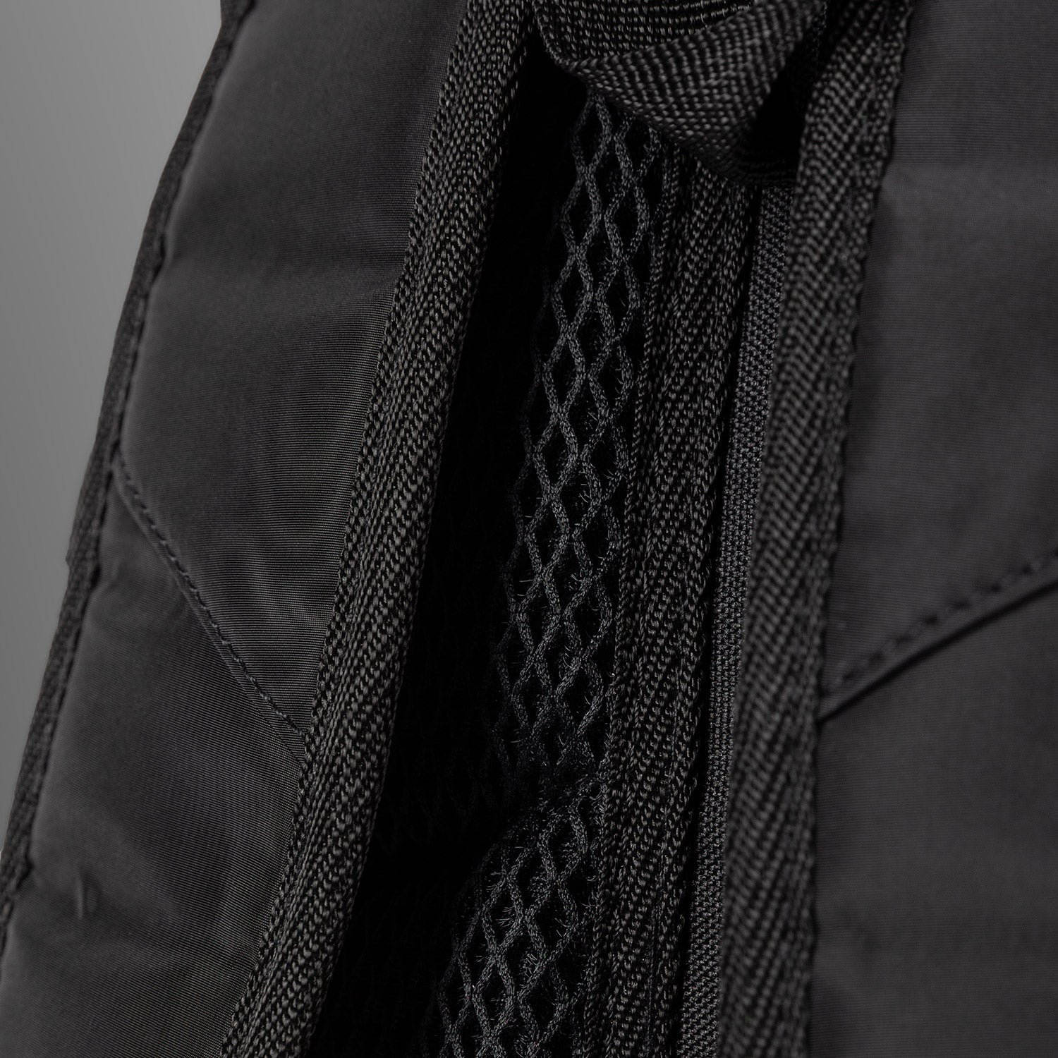 venum-shockwave-rucksack-20-25l-schwarz image 7