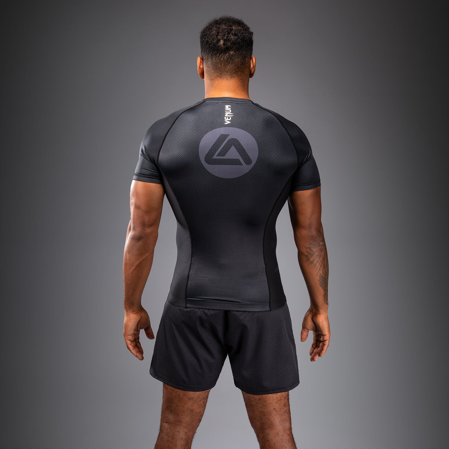venum-x-roger-gracie-academy-kurzarm-rashguard-herren-schwarz image 3