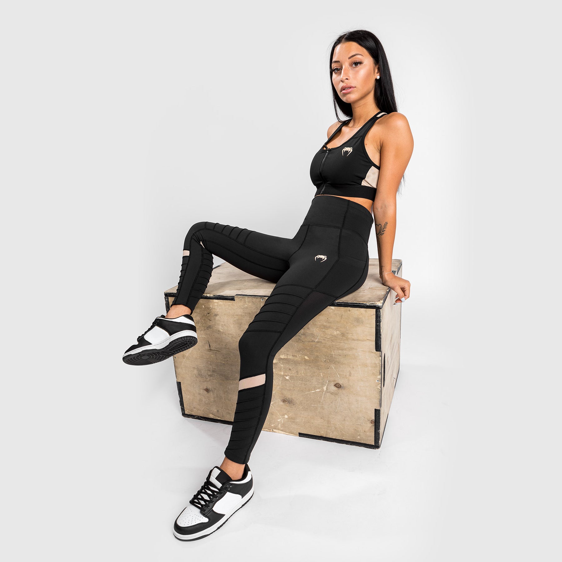 venum-moto-7-8-leggings-schwarz-sand-high-waist-mit-taschen image 3
