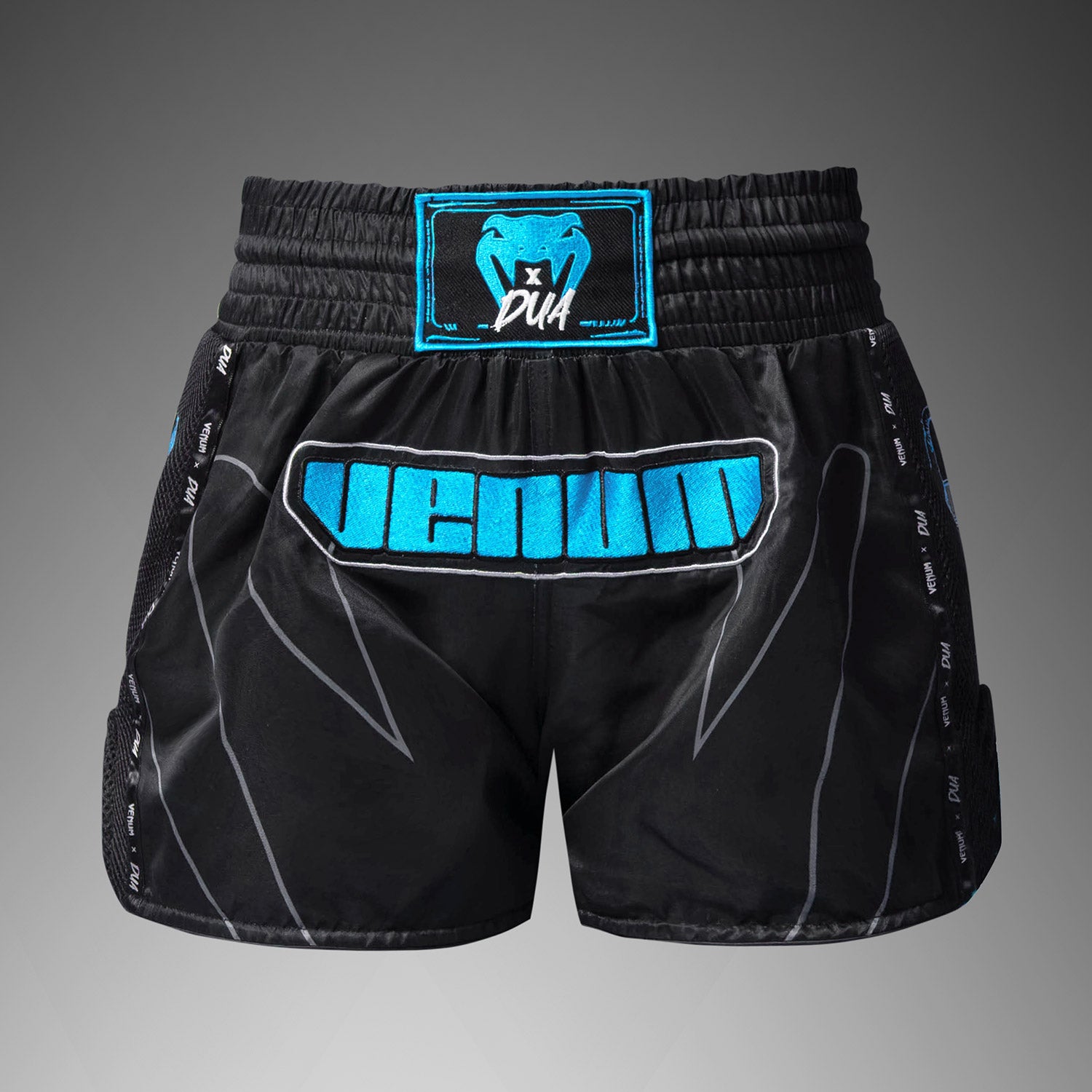 venum-x-dua-muay-thai-shorts-schwarz-electric-blue image 1