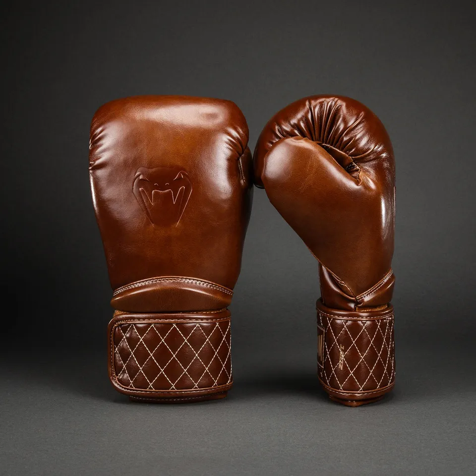 venum-impact-classic-boxhandschuhe-gl-nzendes-havana-braun image 1