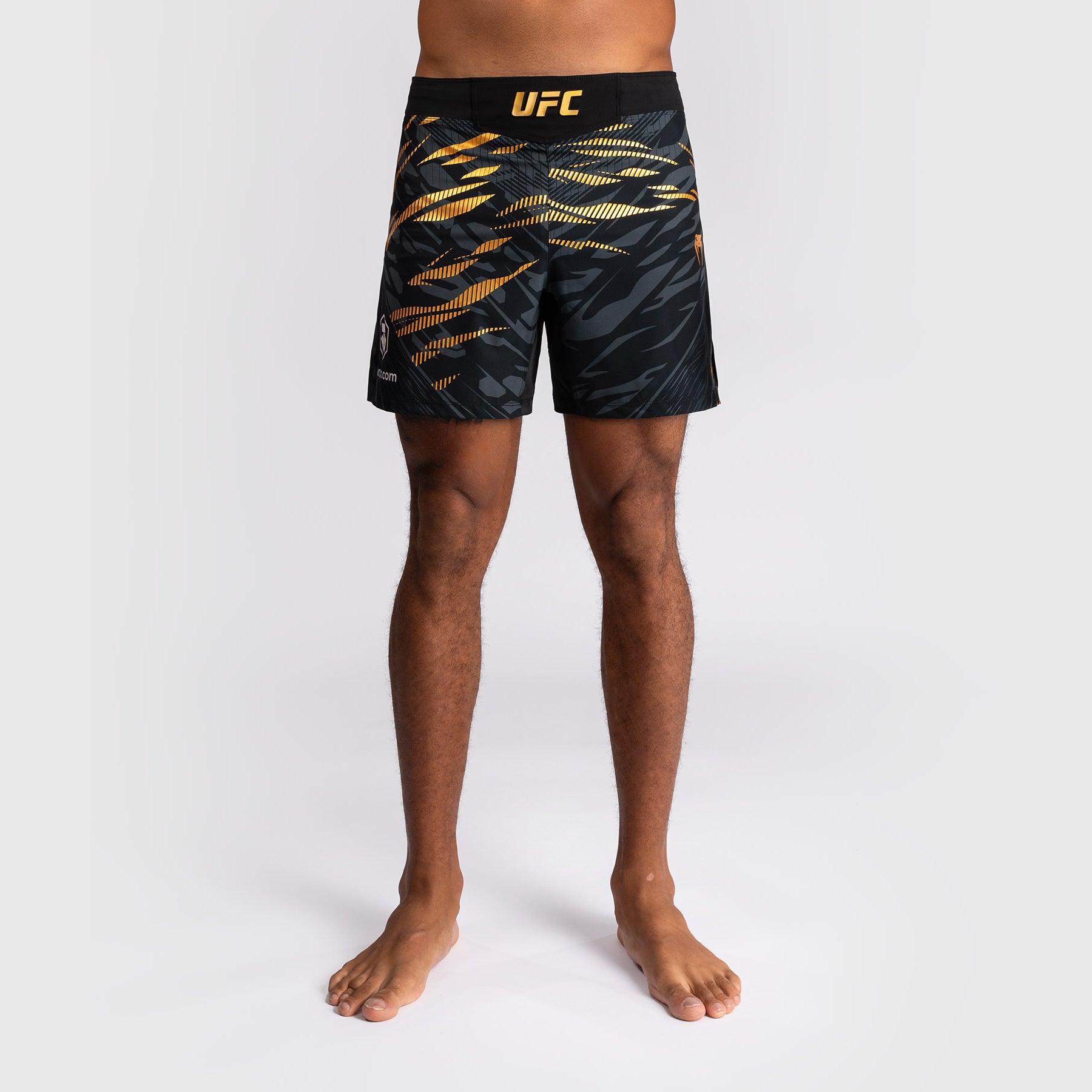 ufc-fusion-by-venum-authentic-fight-night-herren-fight-short-champion-short-fit image 2