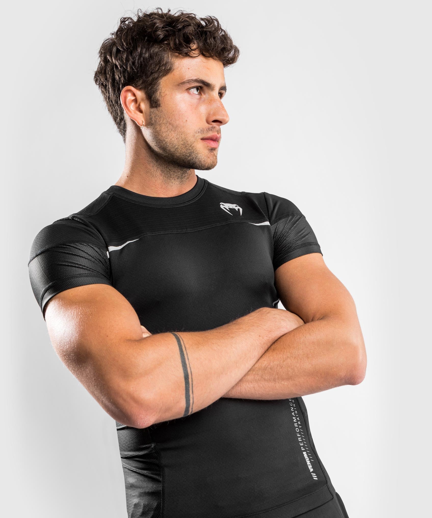 venum-tempest-2-0-kompressionsshirt-kurzarm-schwarz-grau-herren image 2