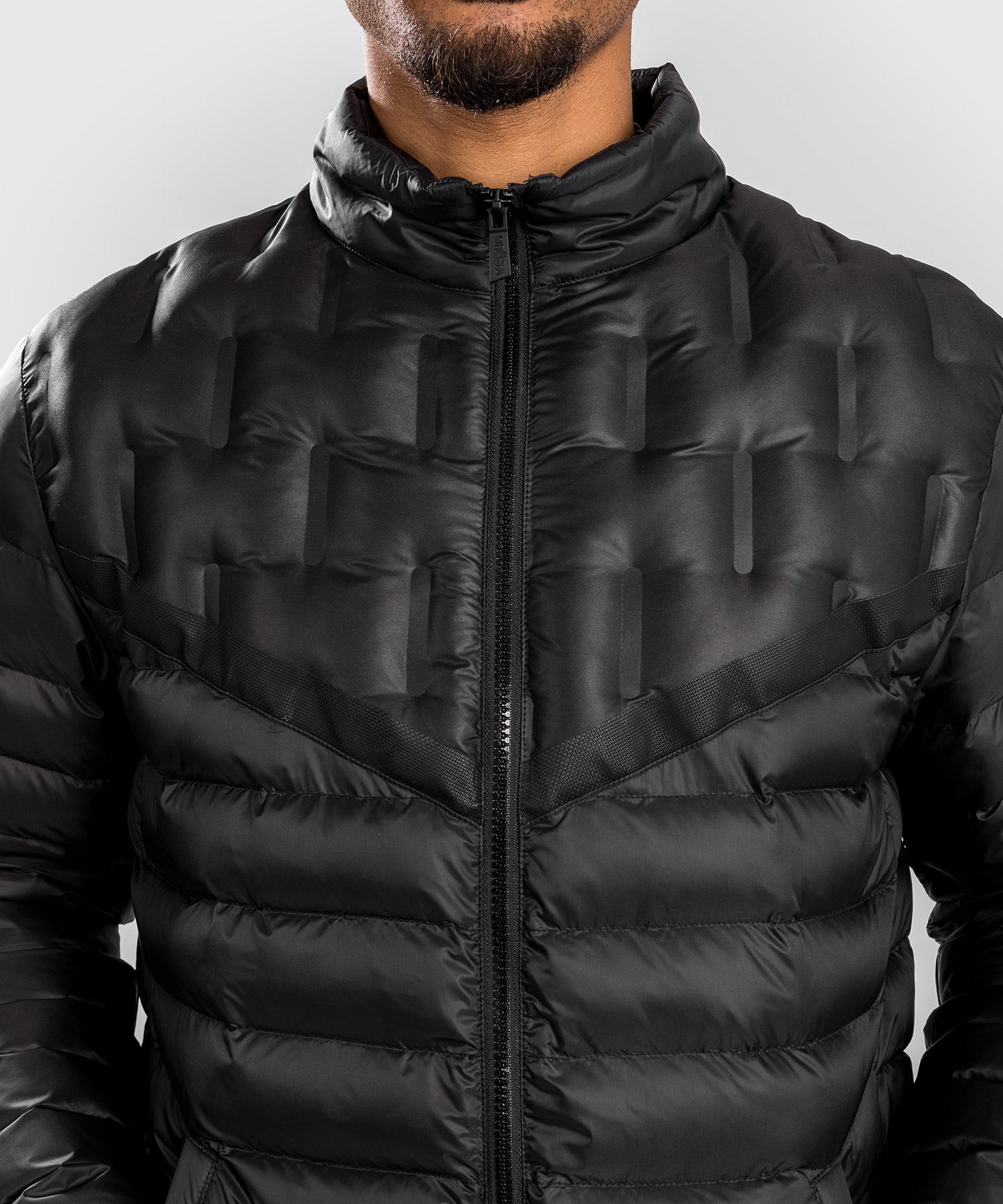 venum-elite-light-daunenjacke-unisex-schwarz image 8