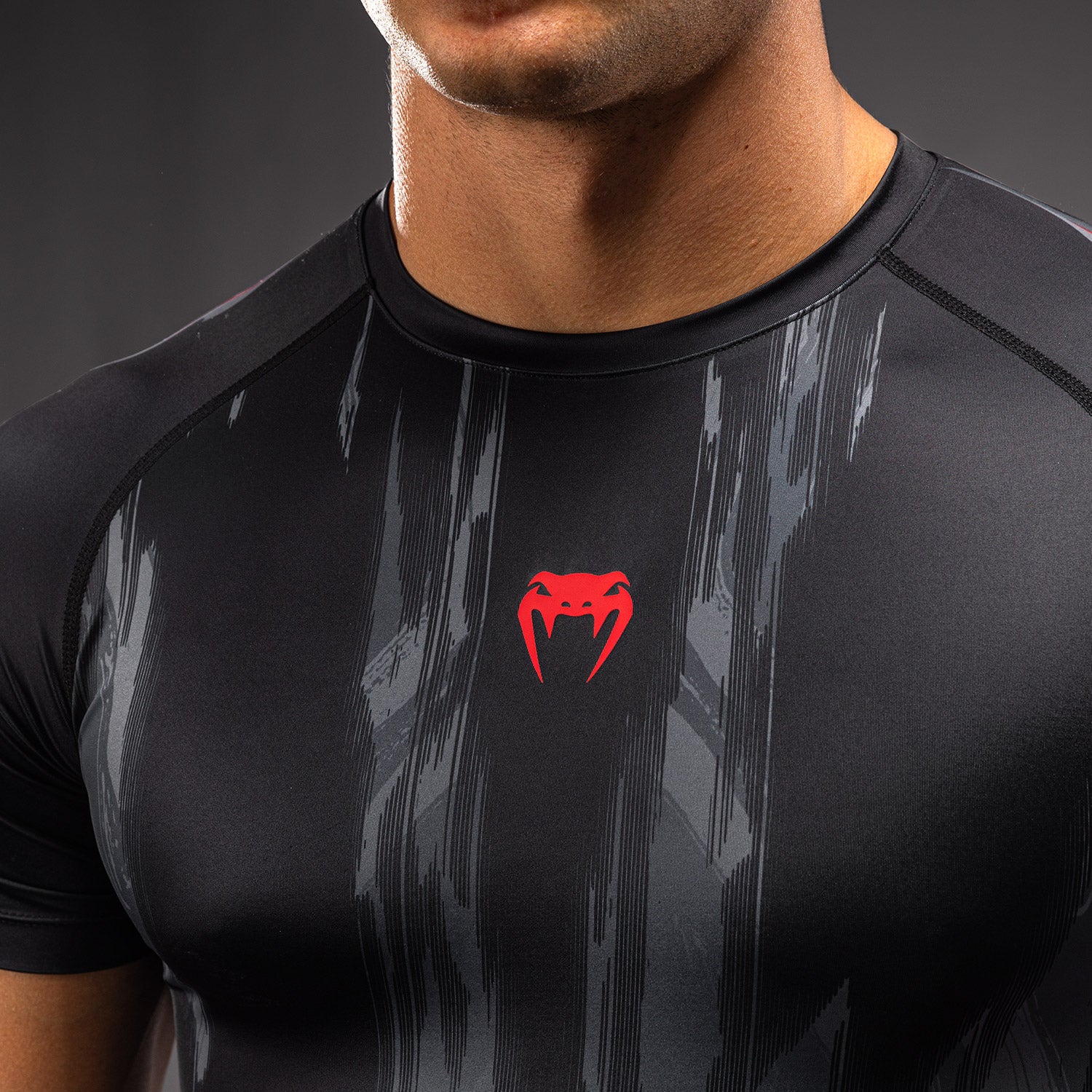 venum-demon-kurzarm-rashguard-schwarz-grau-f-r-herren image 5