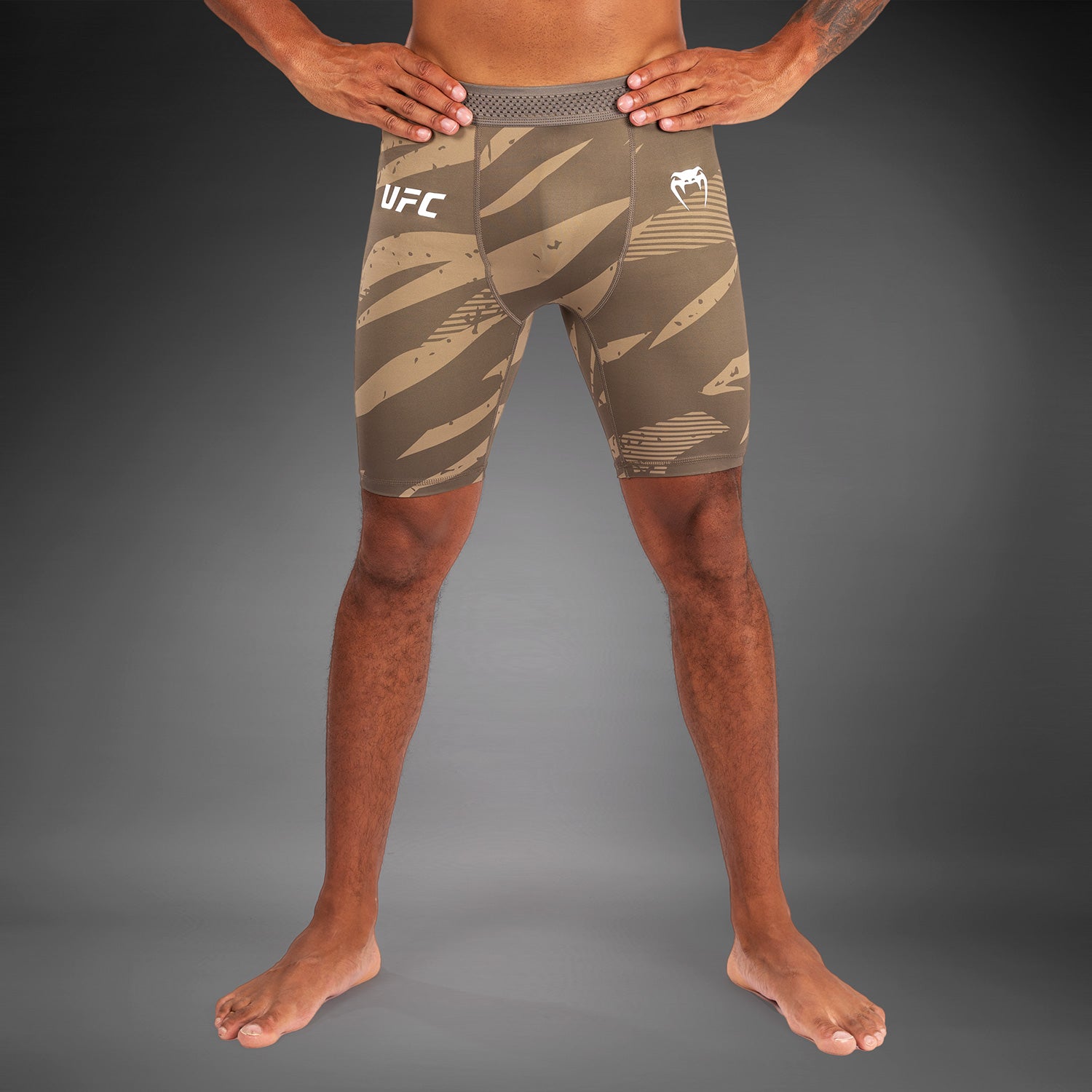 ufc-adrenaline-by-venum-fight-week-vale-tudo-shorts-herren-desert-camo image 4