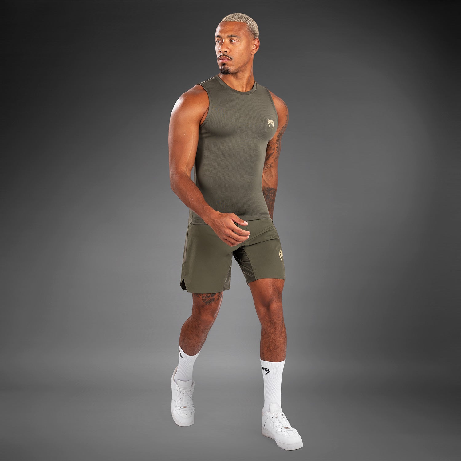 venum-contender-herren-rashguard-rmellos-khaki image 2