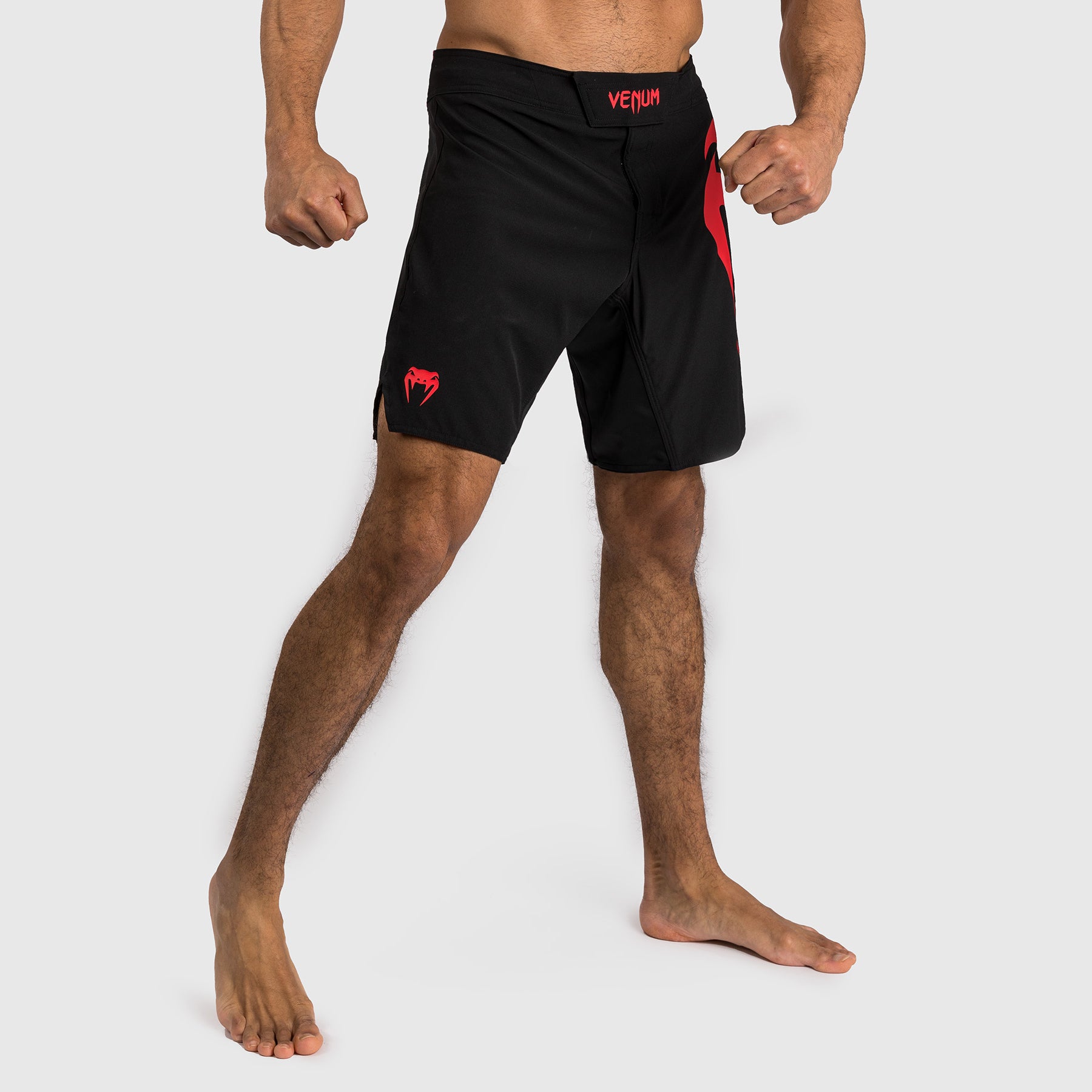 venum-light-5-0-fight-shorts-schwarz-rot image 3