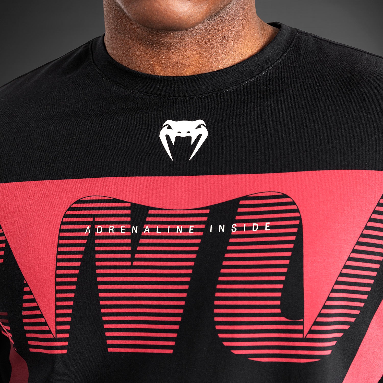 venum-adrenaline-herren-kurzarm-t-shirt-rot-schwarz image 5