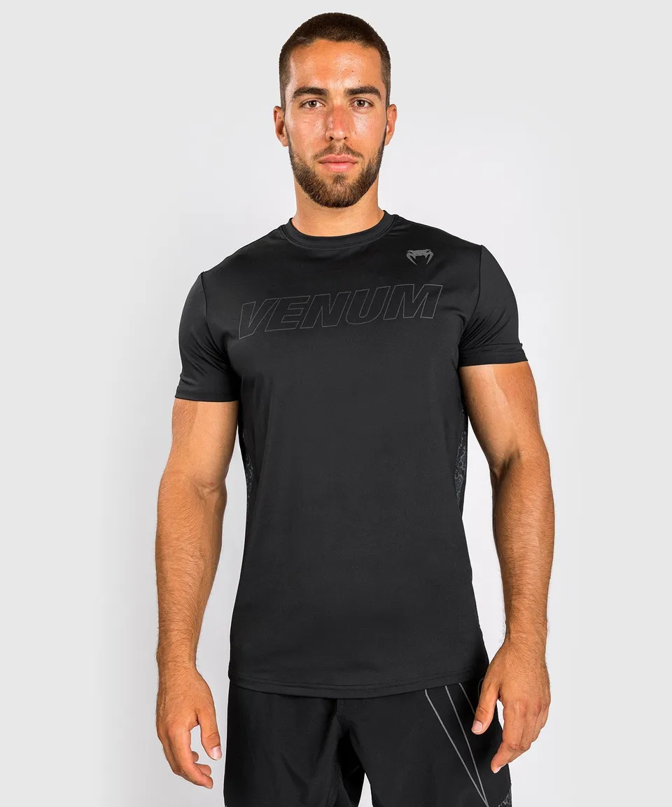 venum-classic-evo-dry-tech-t-shirt-schwarz-schwarz-reflektierend image 1