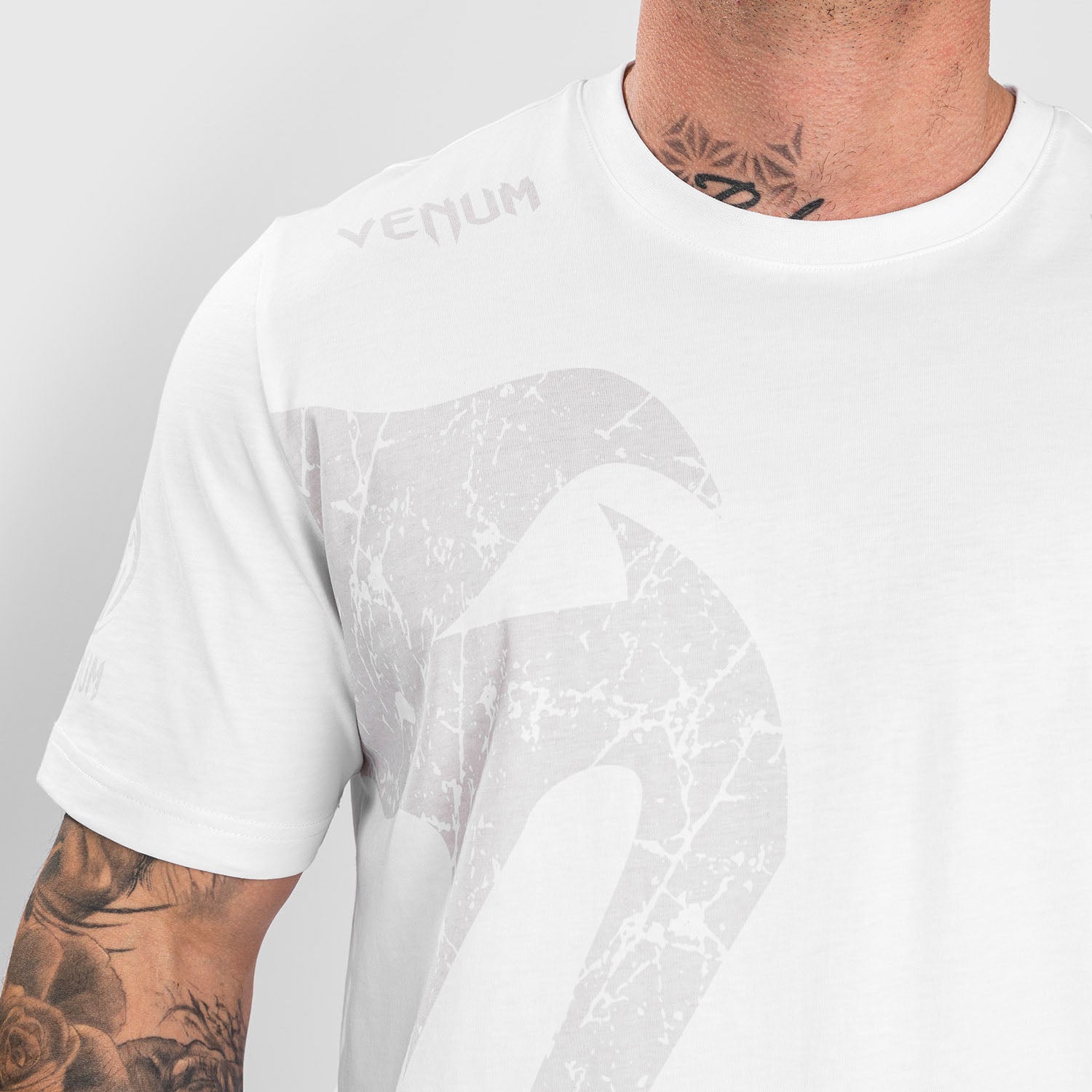 venum-giant-t-shirt-regular-fit-herren-wei image 7