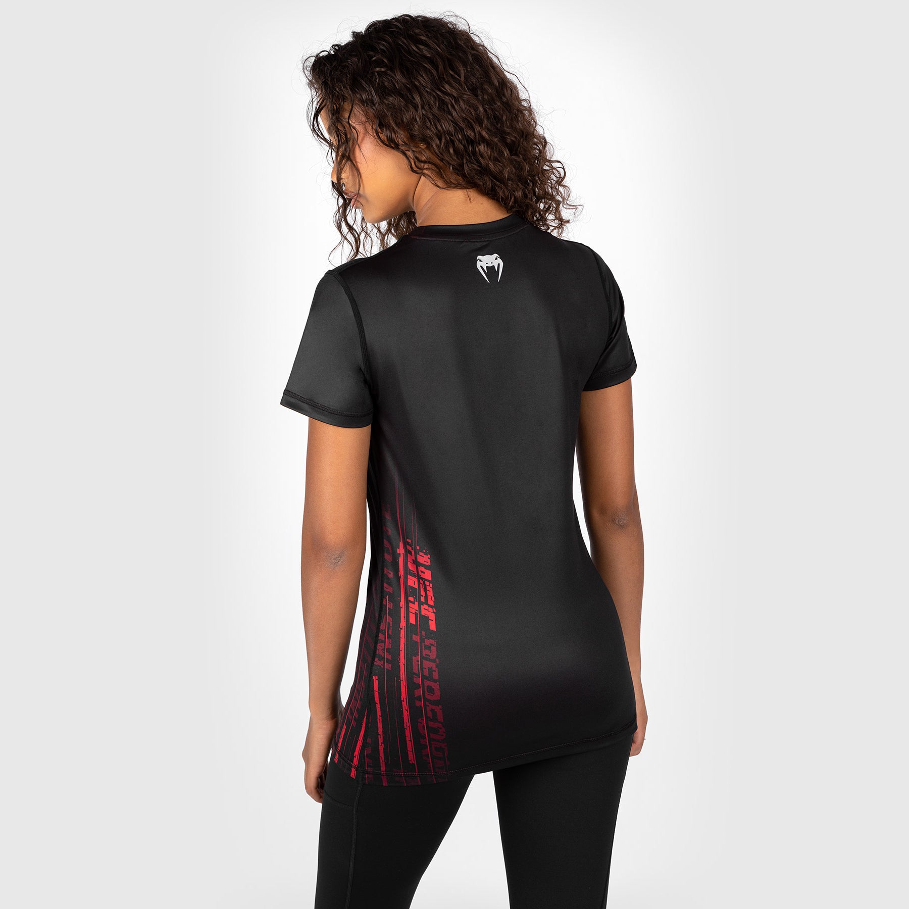 ufc-venum-performance-institute-2-0-dry-tech-t-shirt-damen-schwarz-rot image 4