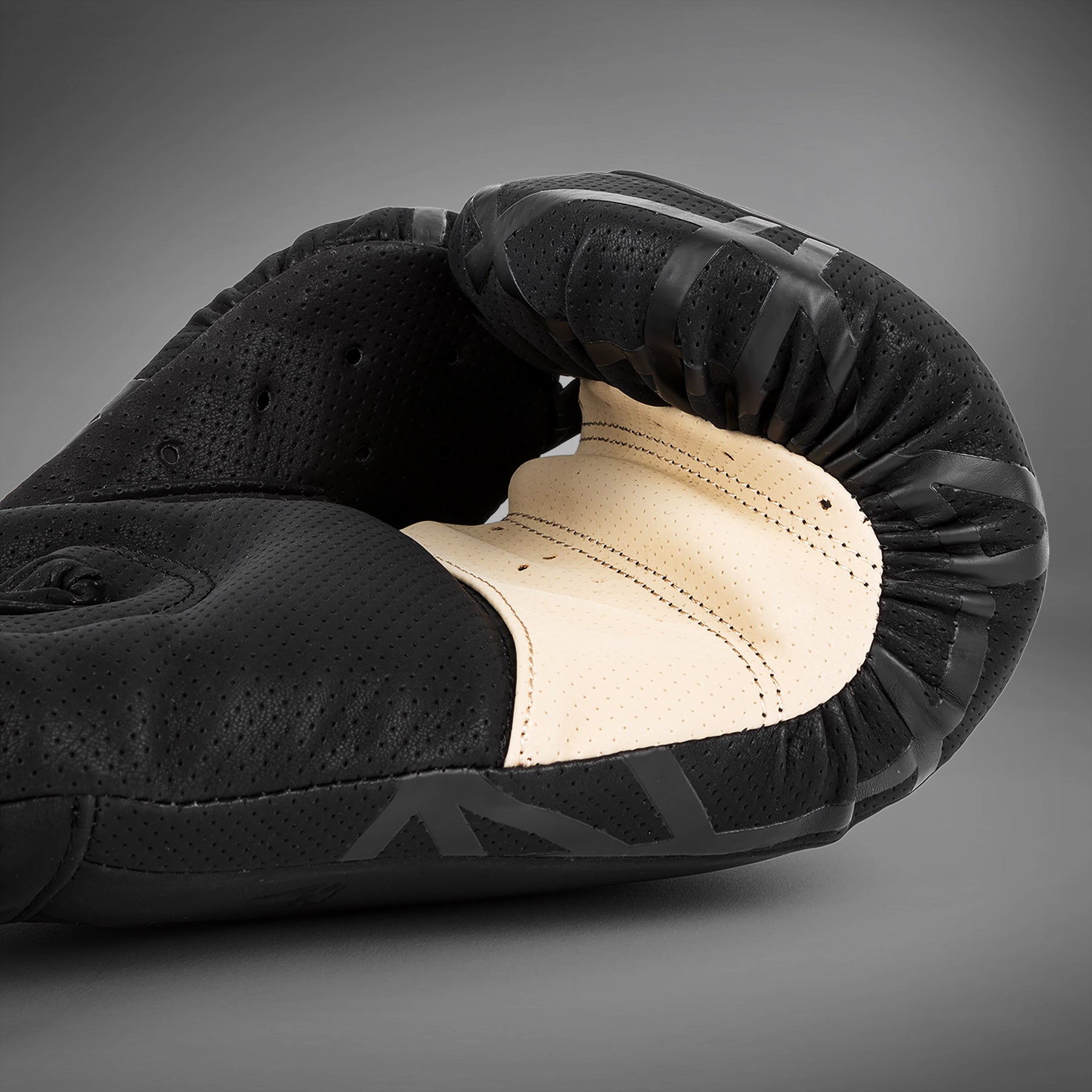 venum-tecmo-2-0-boxhandschuhe-schwarz image 7
