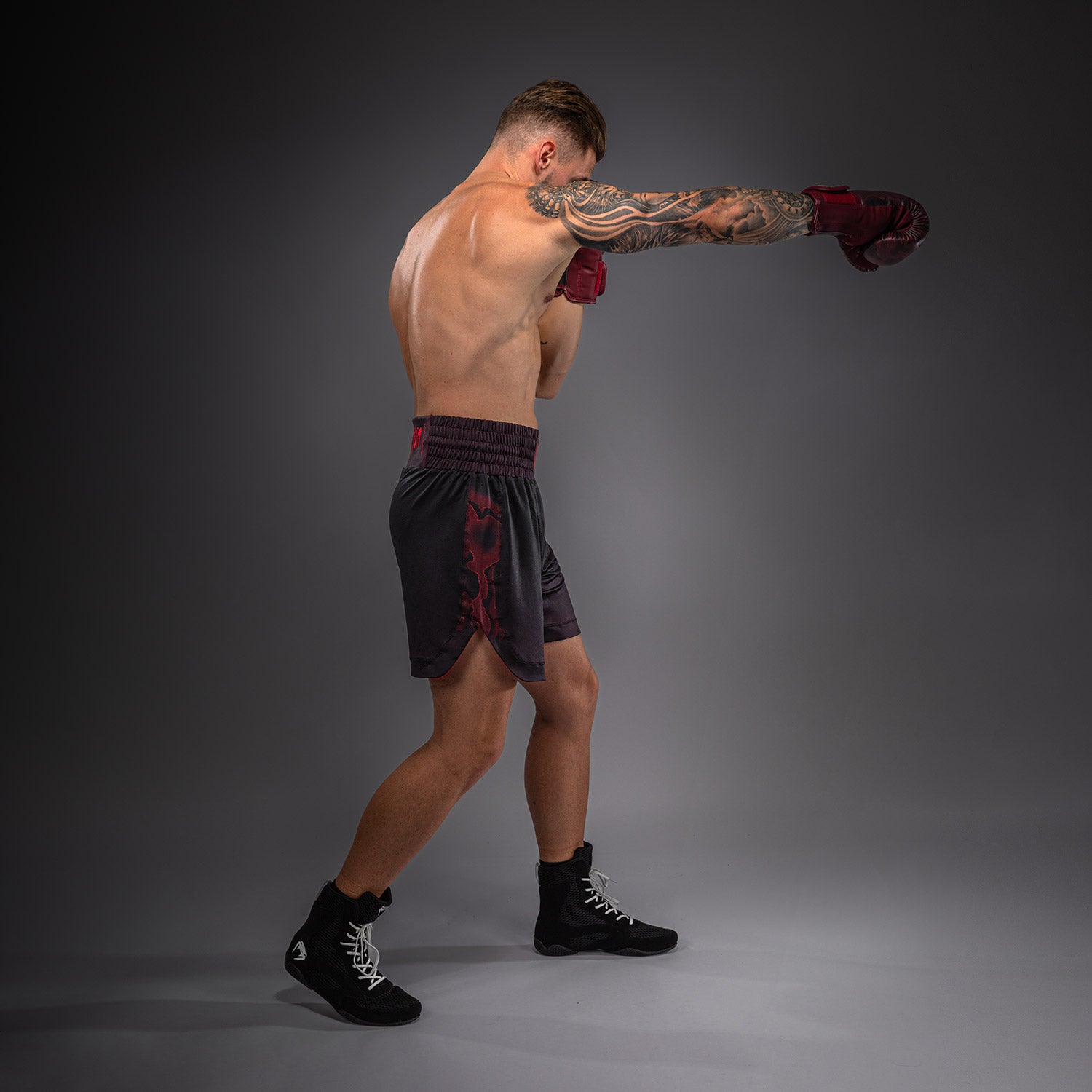 venum-spectre-boxshorts-herren-schwarz-rot image 4