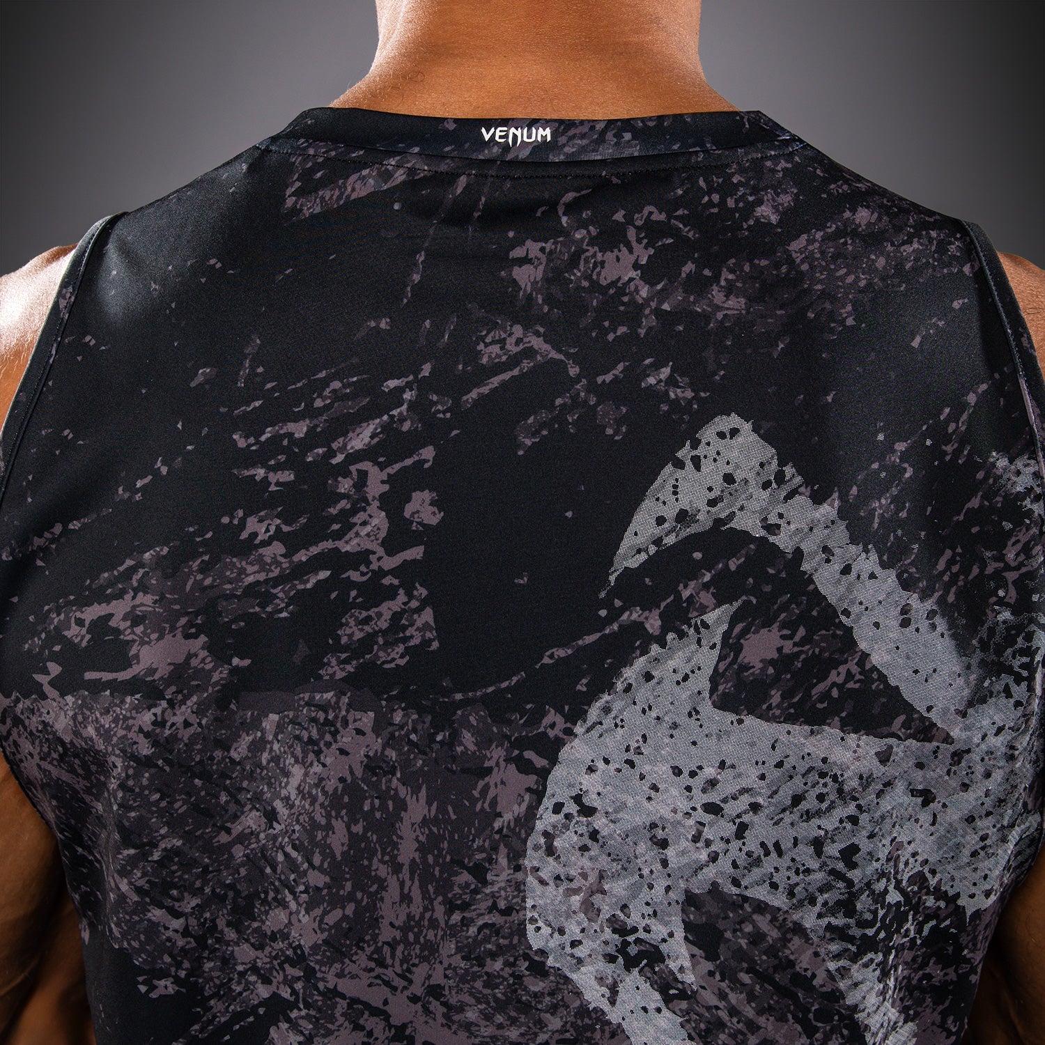 venum-rage-workout-dry-tech-tanktop-schwarz-grau-herren image 7