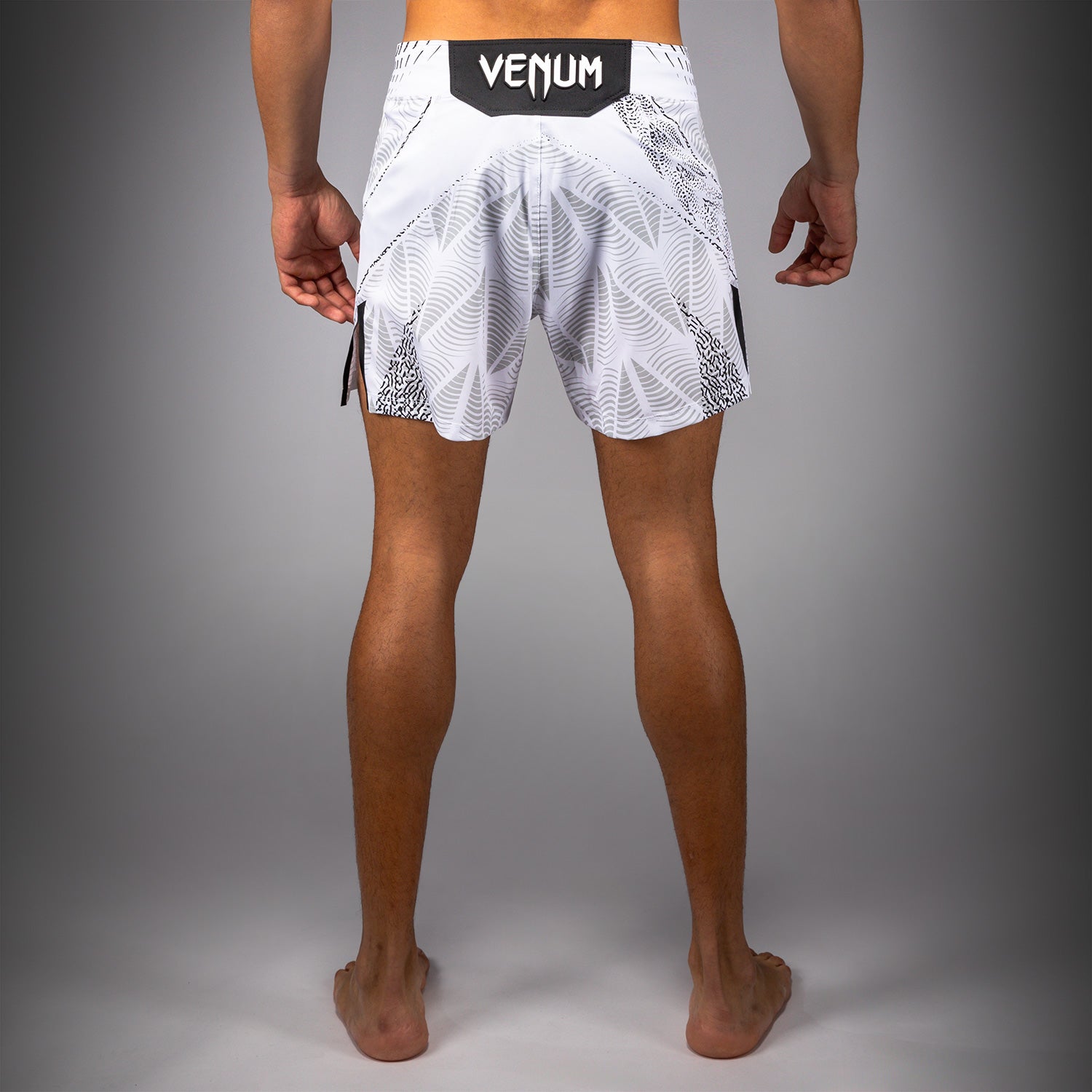 venum-ufc-zenith-authentic-fight-night-fight-shorts-herren-kurz-wei image 7