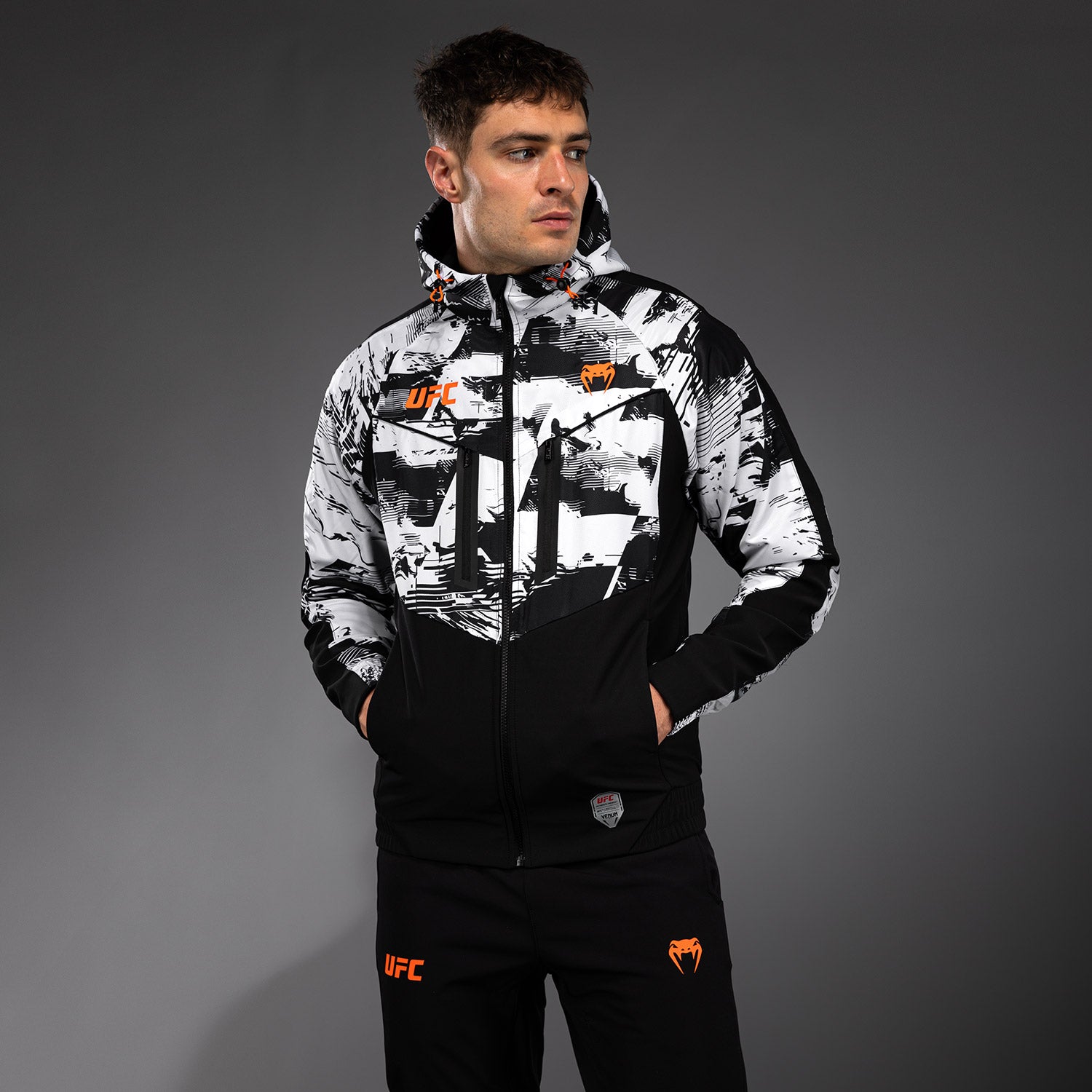 ufc-zenith-by-venum-authentic-fight-week-zip-hoodie-herren-wei image 1