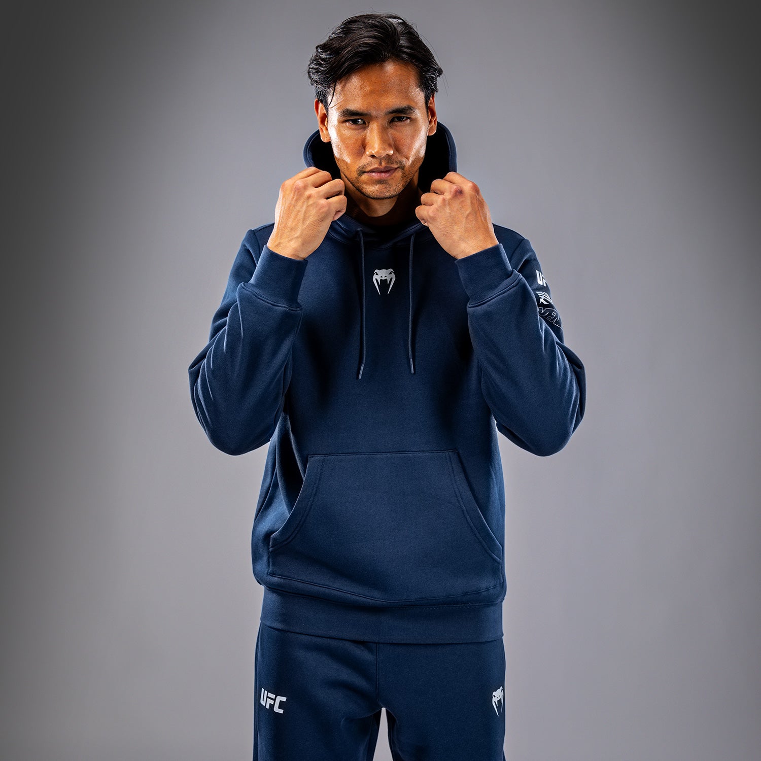 ufc-fusion-by-venum-fight-week-pullover-hoodie-herren-solid-ozeanisches-blau image 1