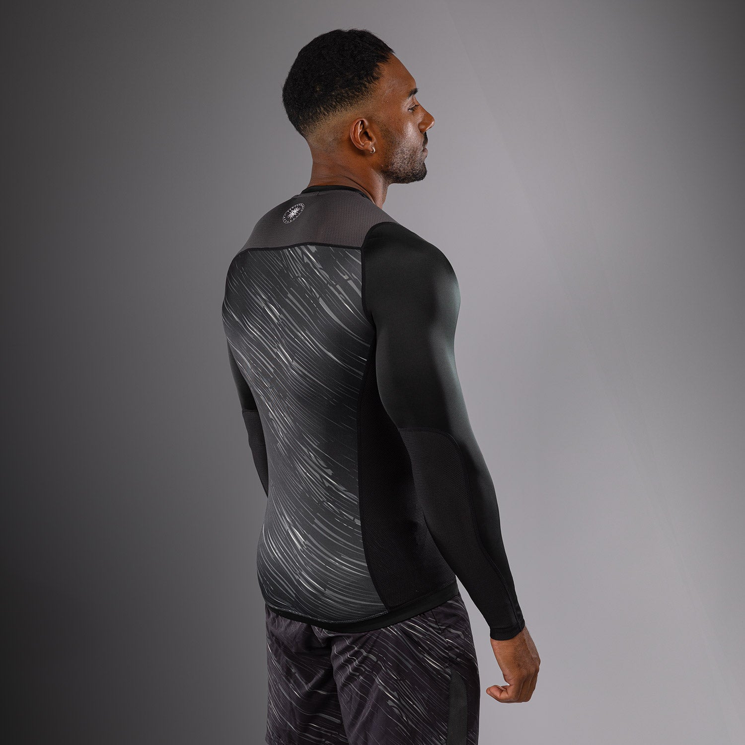 venum-rapid-langarm-rashguard-schwarz-sturmgrau image 4