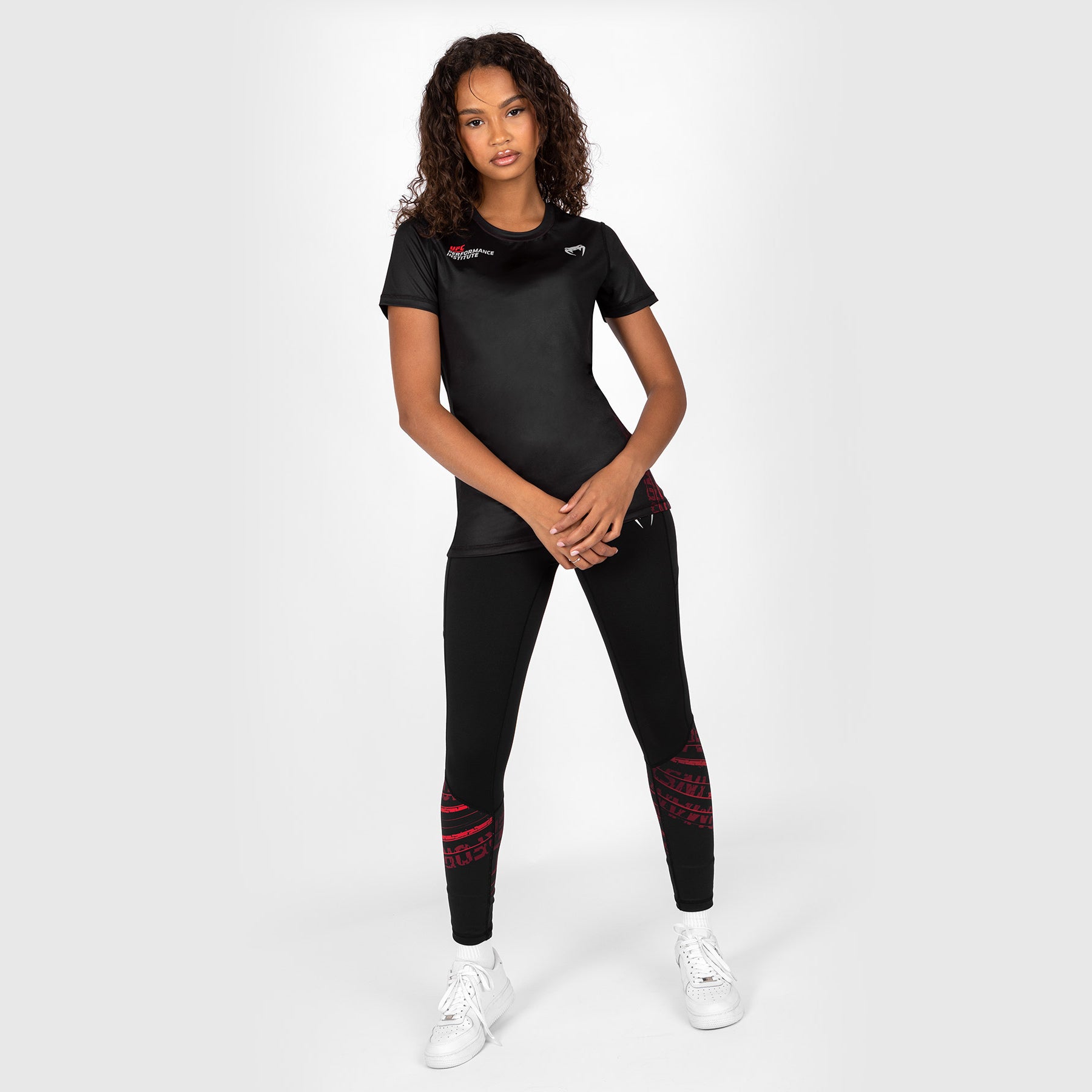 ufc-venum-performance-institute-2-0-dry-tech-t-shirt-damen-schwarz-rot image 7