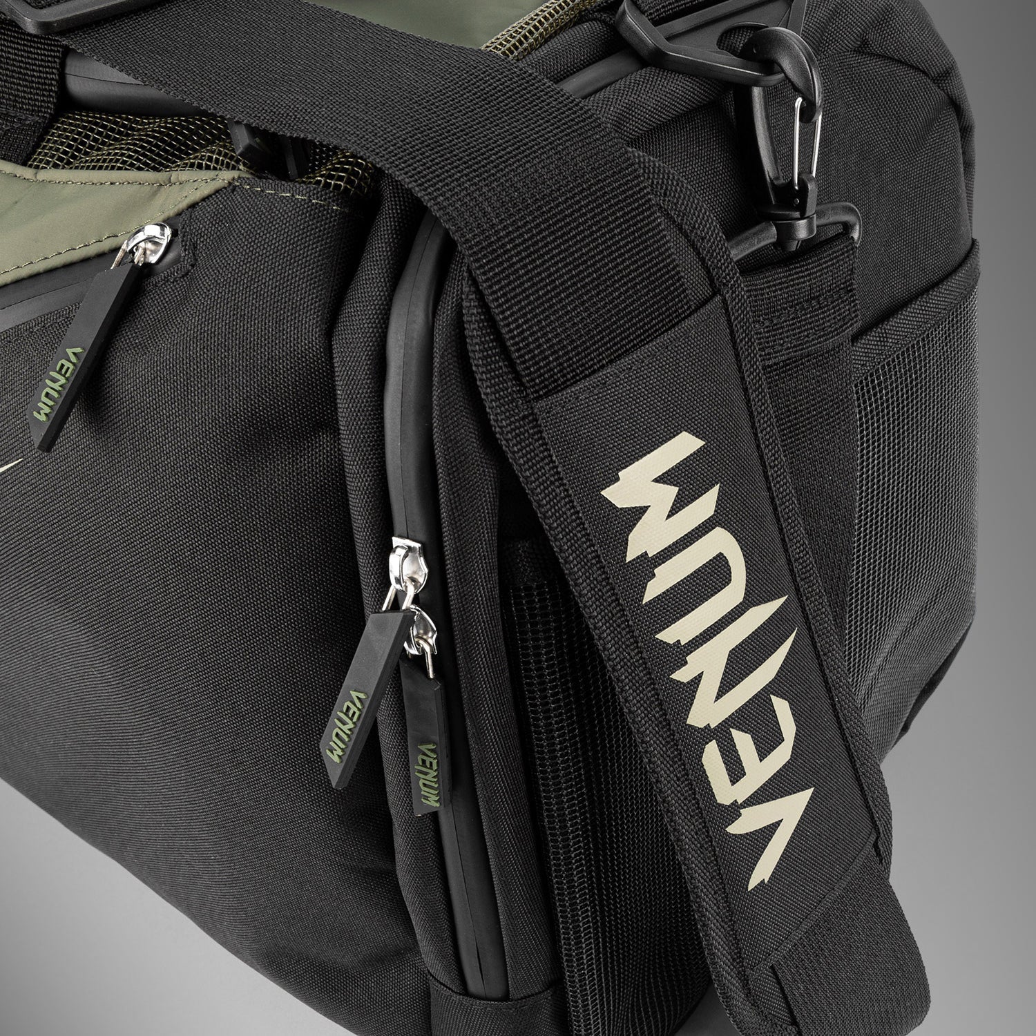 venum-trainer-lite-evo-sporttasche-48l-khaki-schwarz image 8