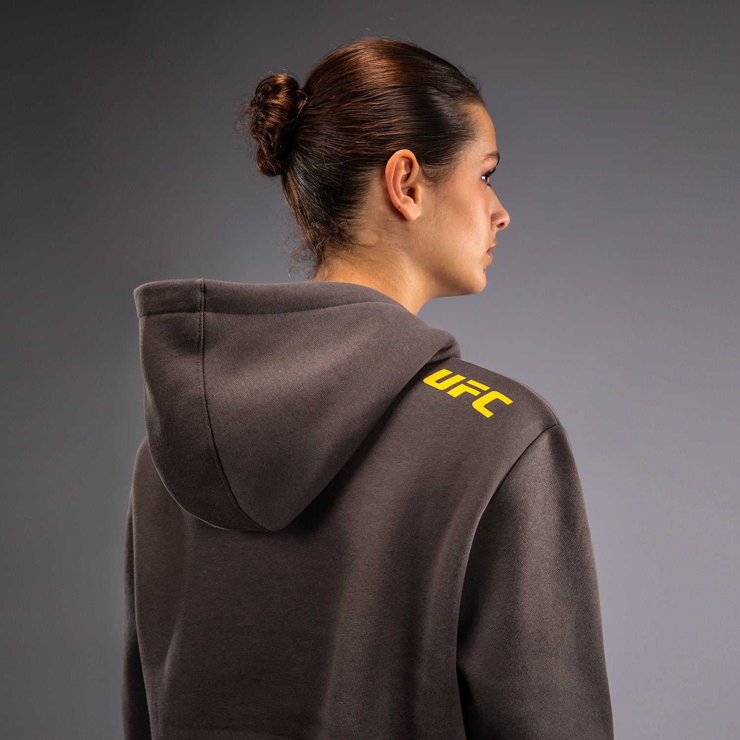 ufc-fusion-by-venum-fight-week-damen-hoodie-erdiges-braun-2 image 7