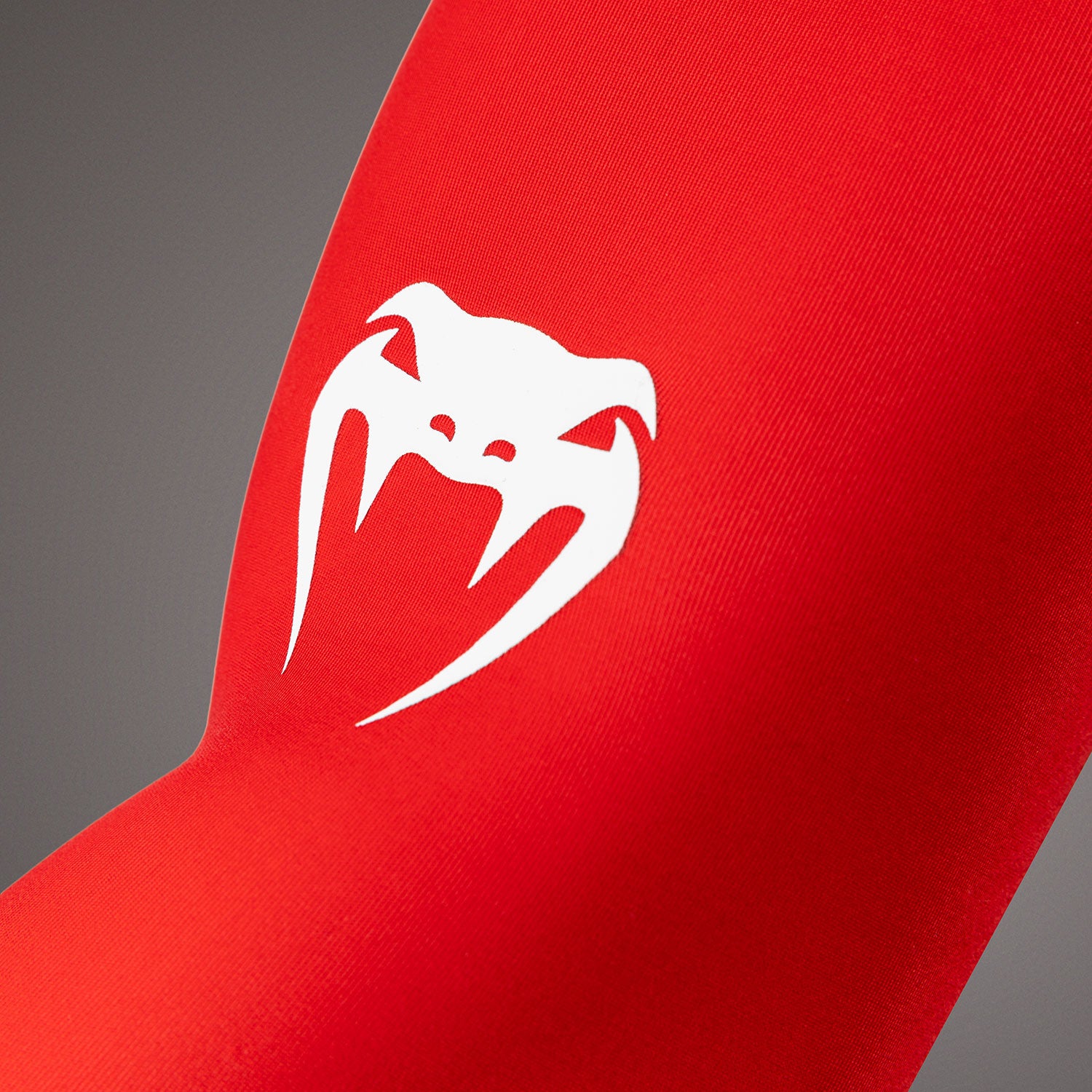 venum-lineup-armsleeves-rot-wei-2er-pack image 3