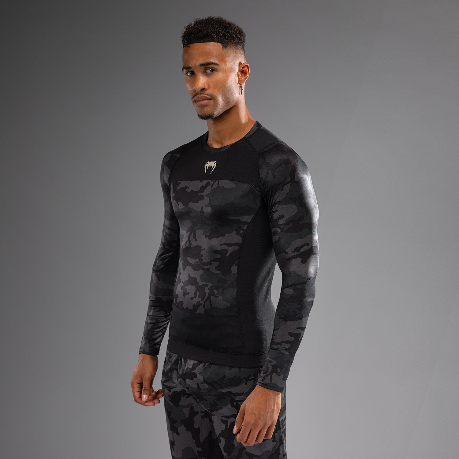 venum-g-fit-air-herren-langarm-rashguard-digital-urban-camo image 2