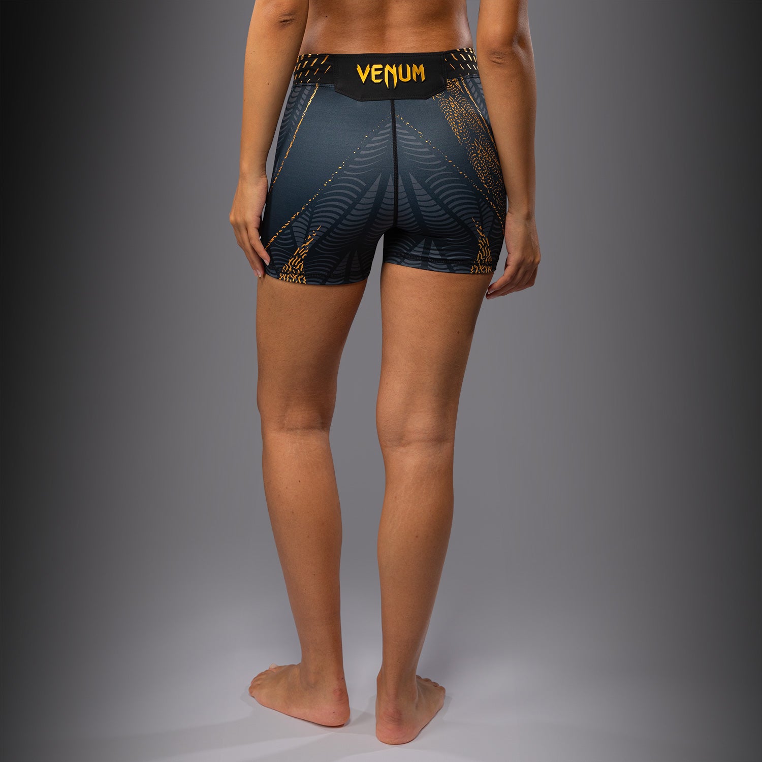 ufc-zenith-by-venum-authentic-fight-night-vale-tudo-shorts-damen-kurze-passform- image 4