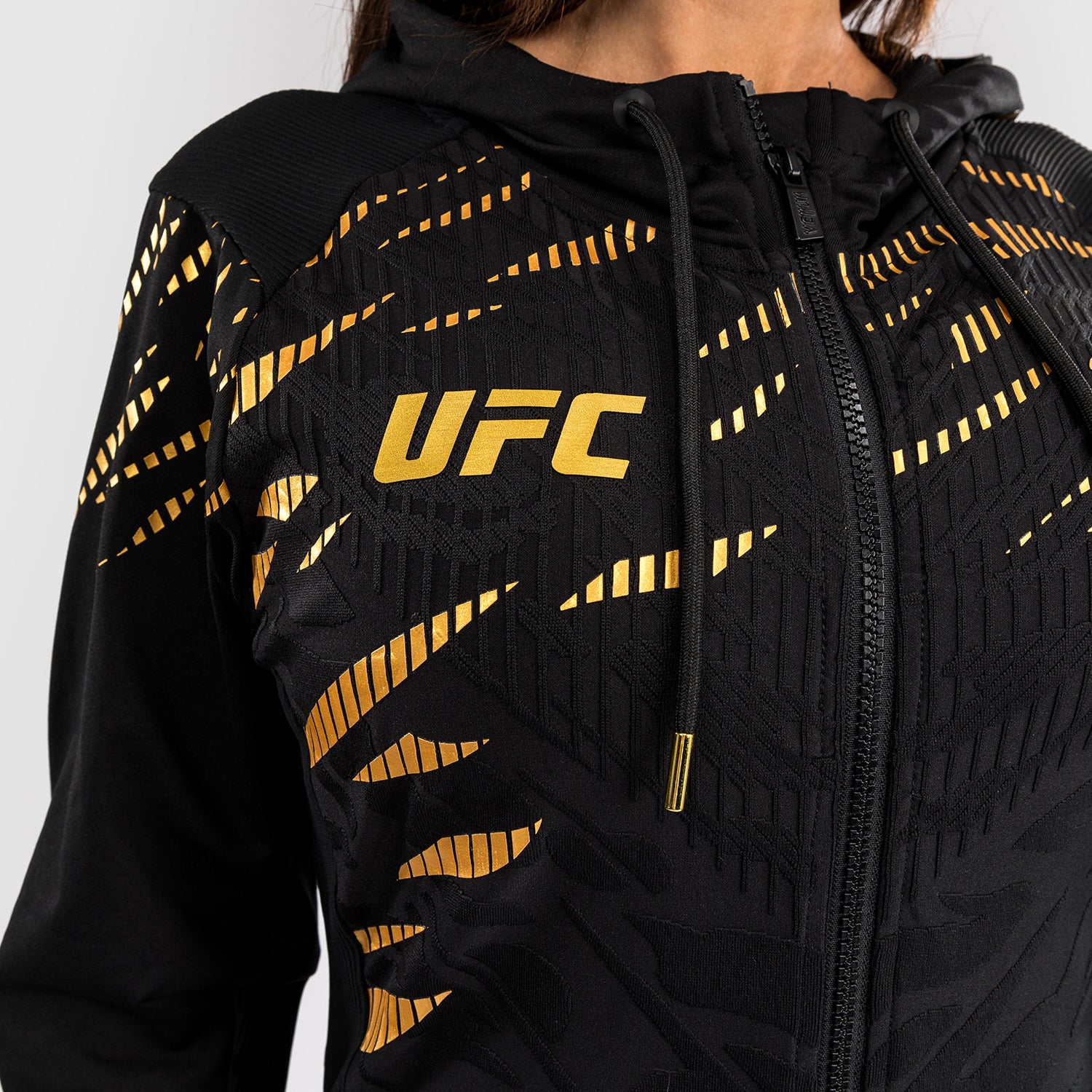 ufc-fusion-by-venum-authentic-fight-night-walkout-hoodie-damen-champion-schwarz- image 7