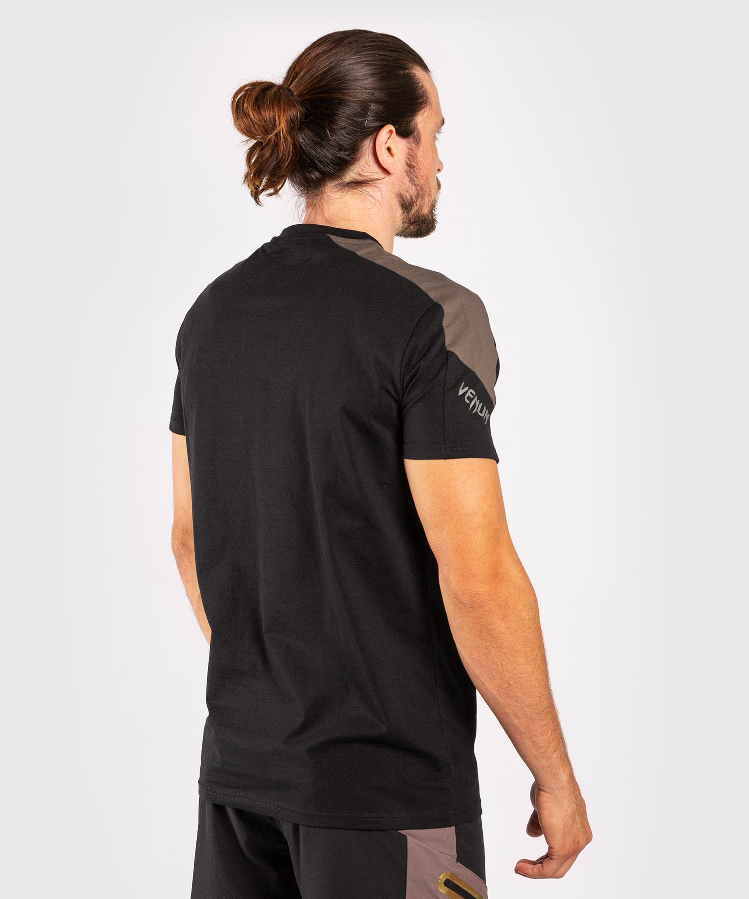venum-cargo-t-shirt-herren-schwarz-grau image 5