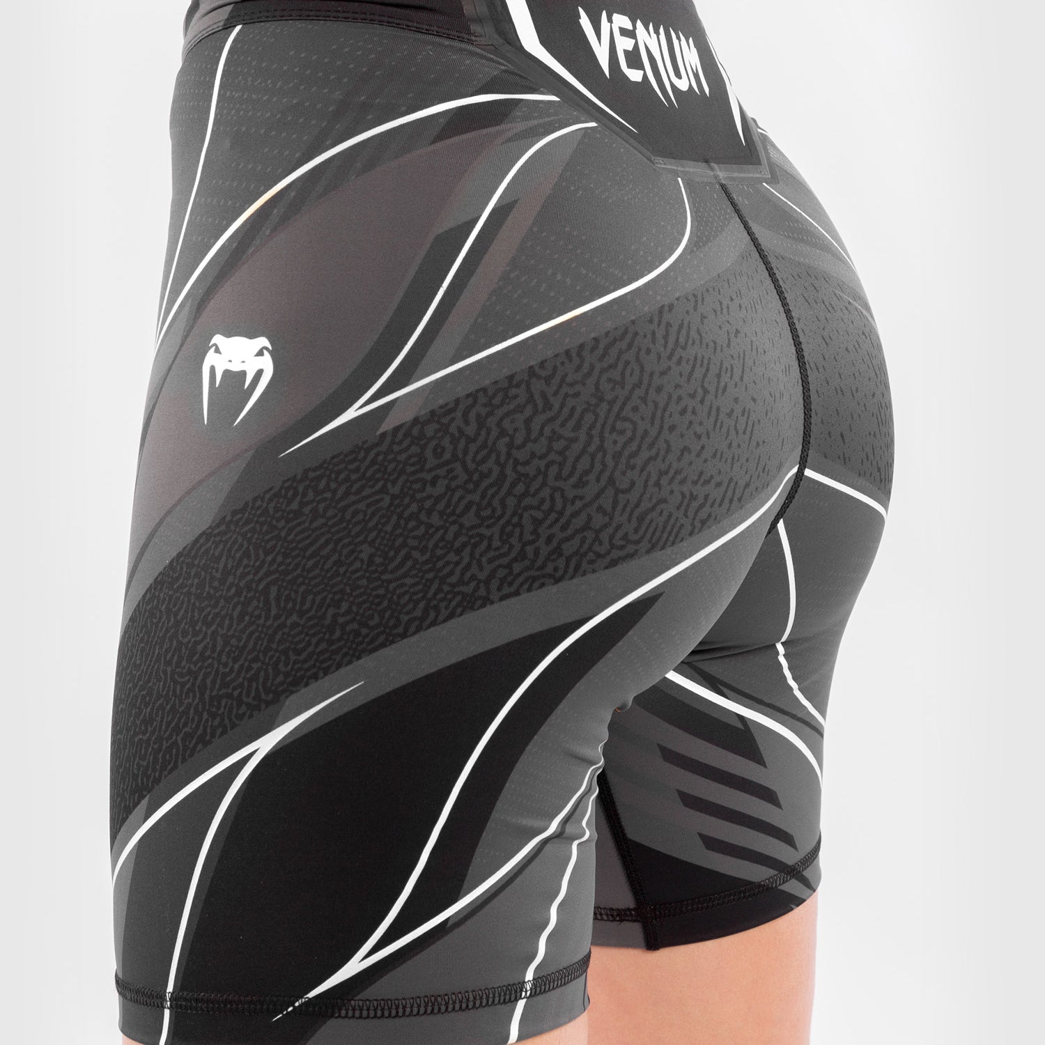 ufc-venum-authentic-fight-night-damen-vale-tudo-shorts-long-fit-schwarz image 7