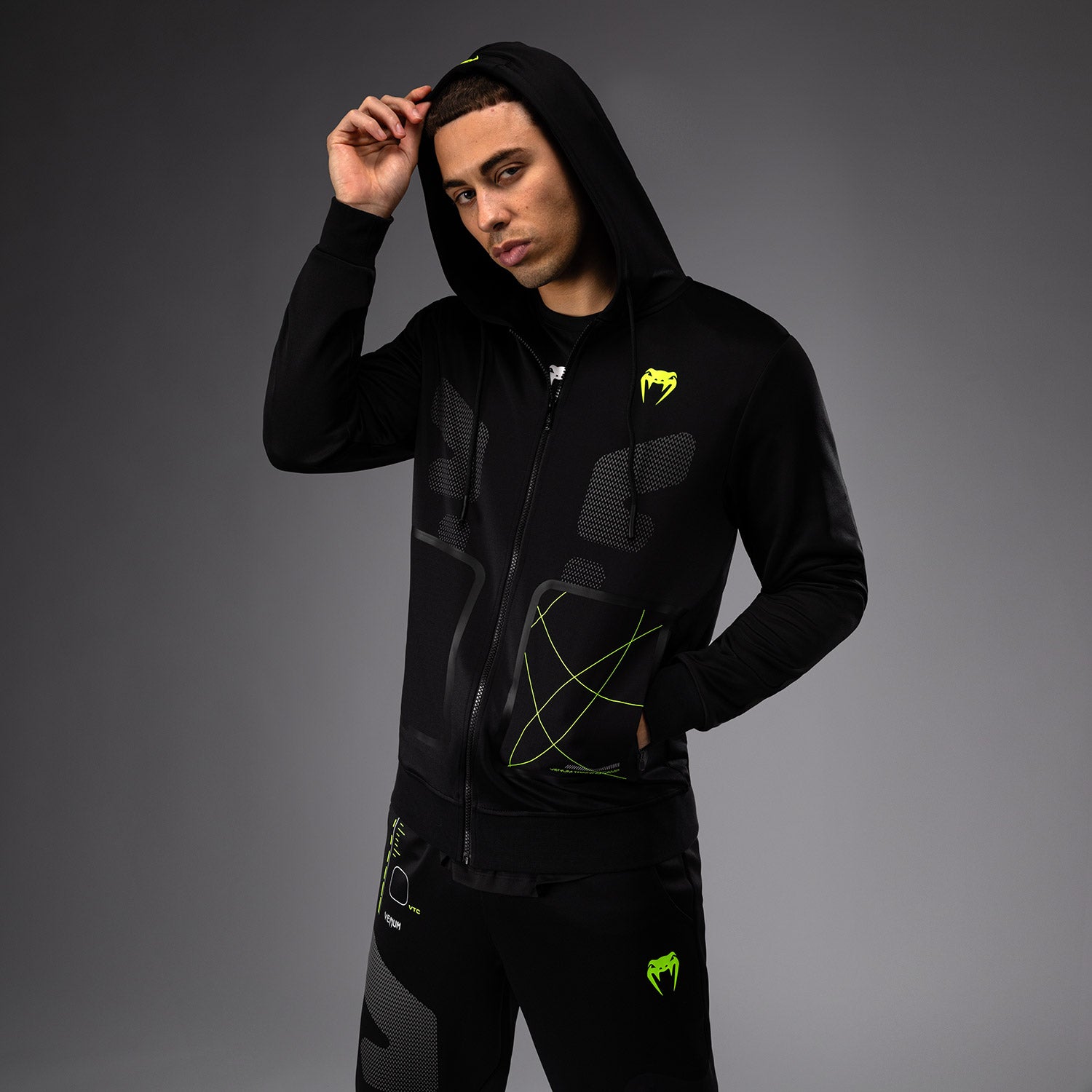 venum-training-camp-4-0-full-zip-hoodie-herren-schwarz-neogr-n image 4